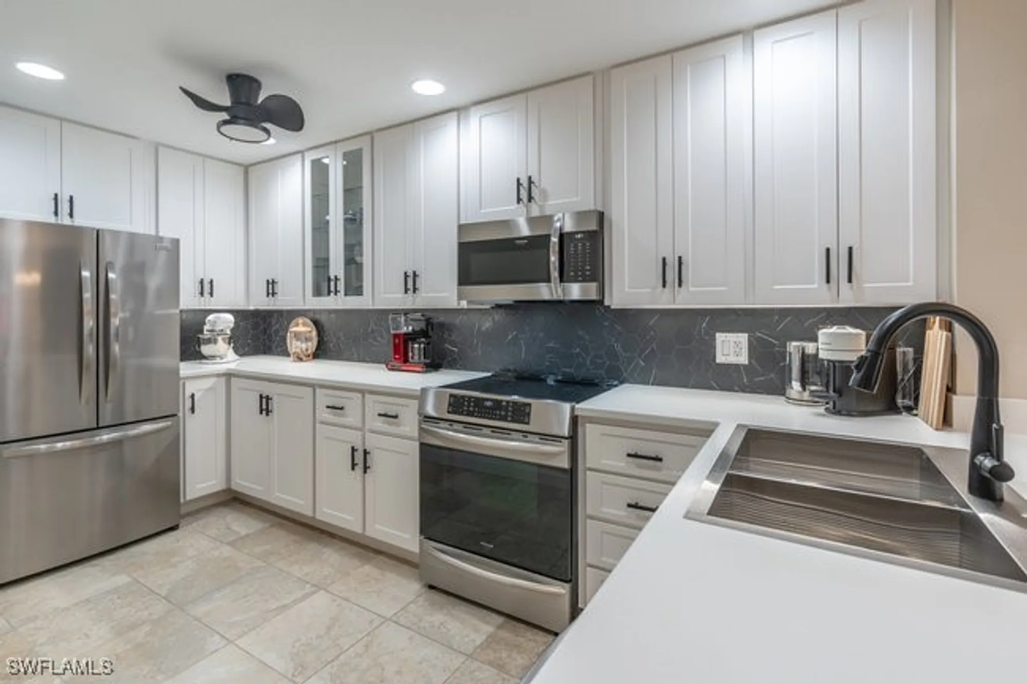 Property Slideshow image 17 of 43 | 8055 sorrento ln, Naples, FL, 34114