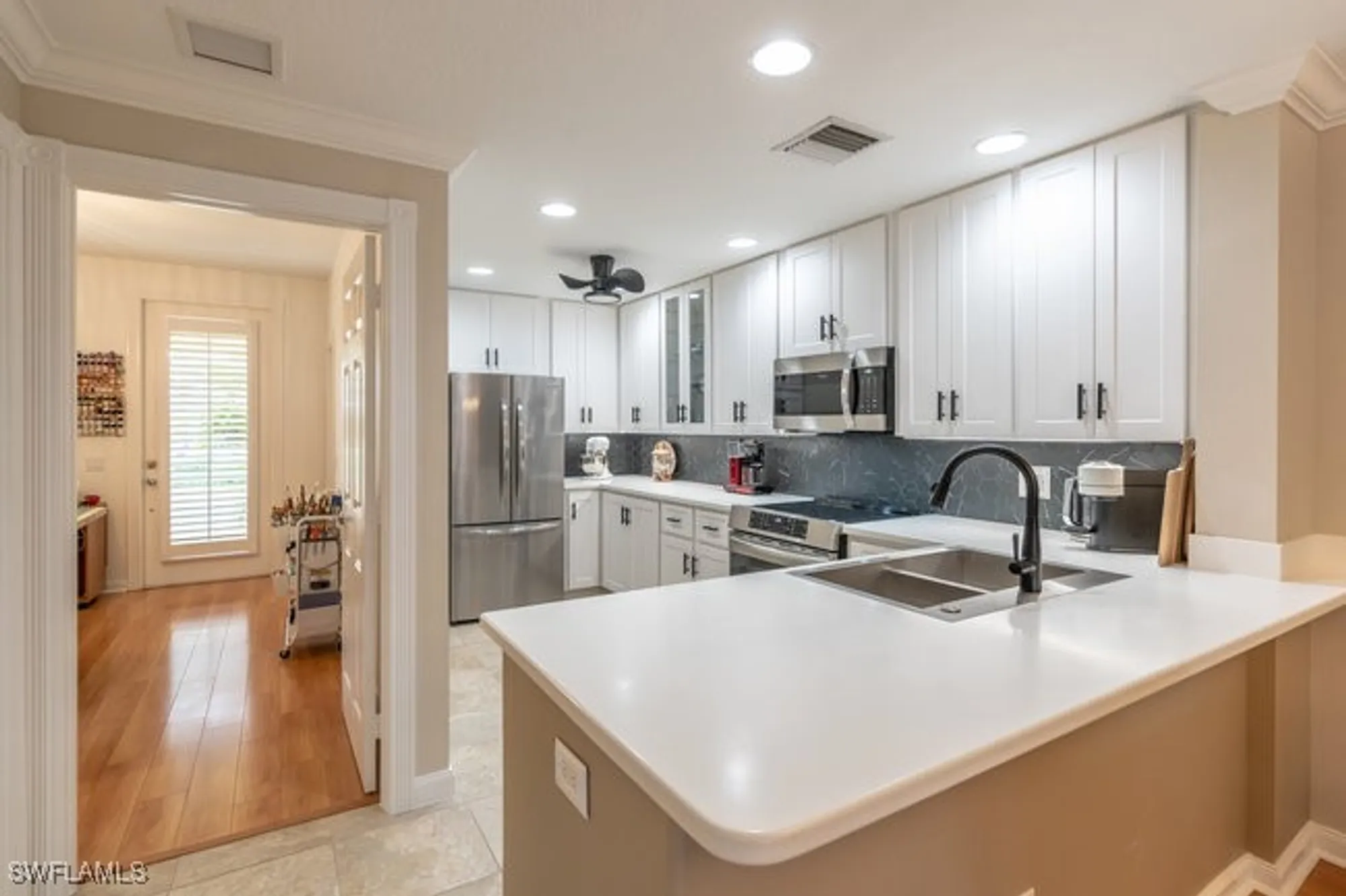 Property Slideshow image 13 of 43 | 8055 sorrento ln, Naples, FL, 34114