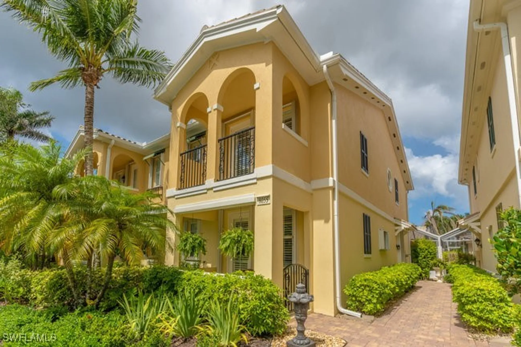 Property Slideshow image 3 of 43 | 8055 sorrento ln, Naples, FL, 34114