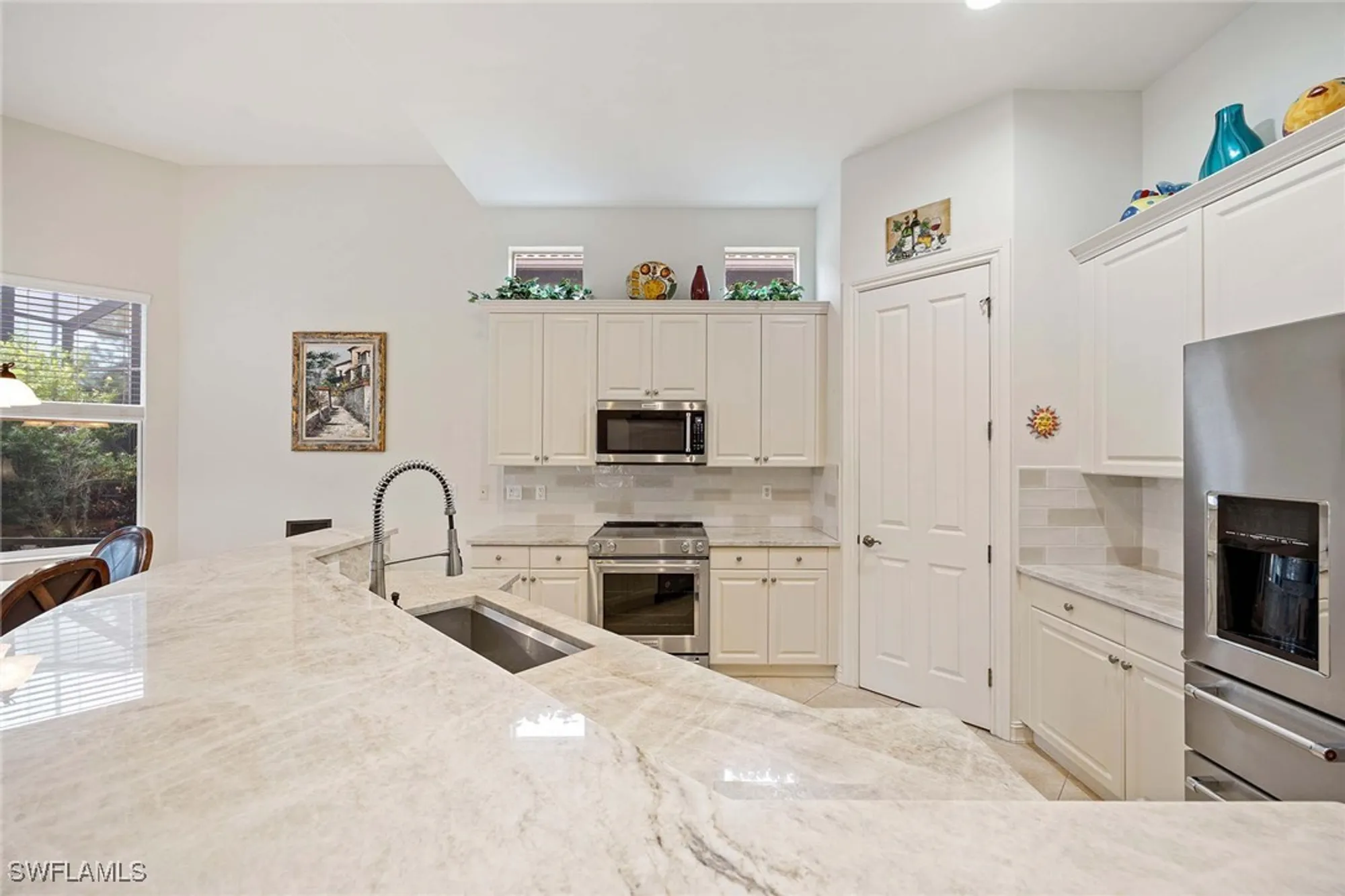 Property Slideshow image 10 of 46 | 7828 valencia ct, Naples, FL, 34113