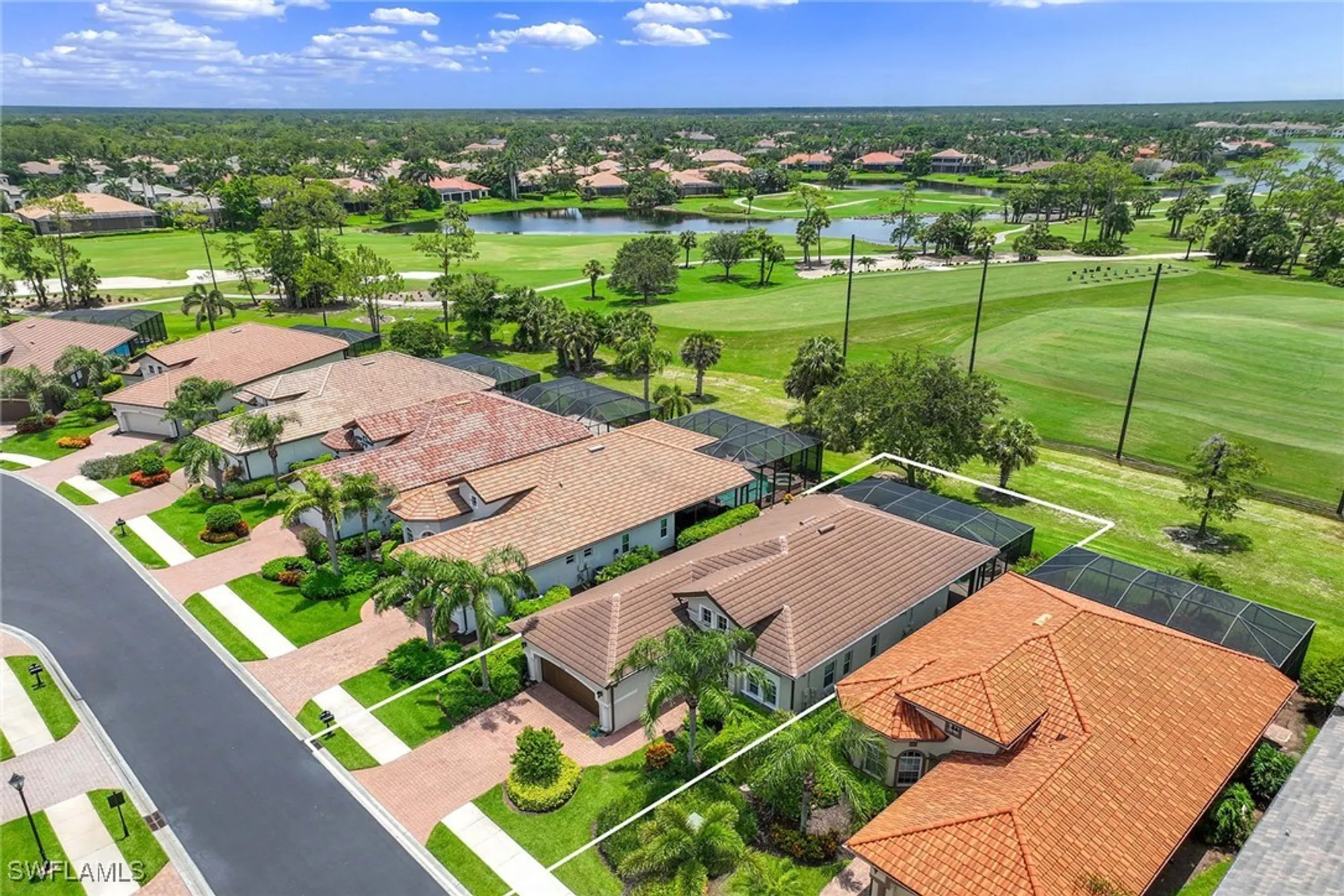 Property Slideshow image 4 of 46 | 7828 valencia ct, Naples, FL, 34113