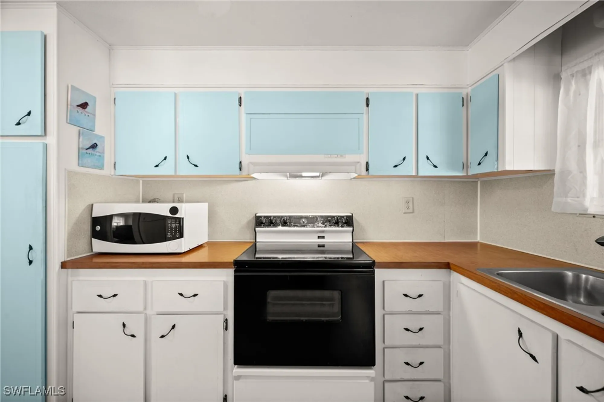 Property Slideshow image 9 of 37 | 65 san remo cir, Naples, FL, 34112