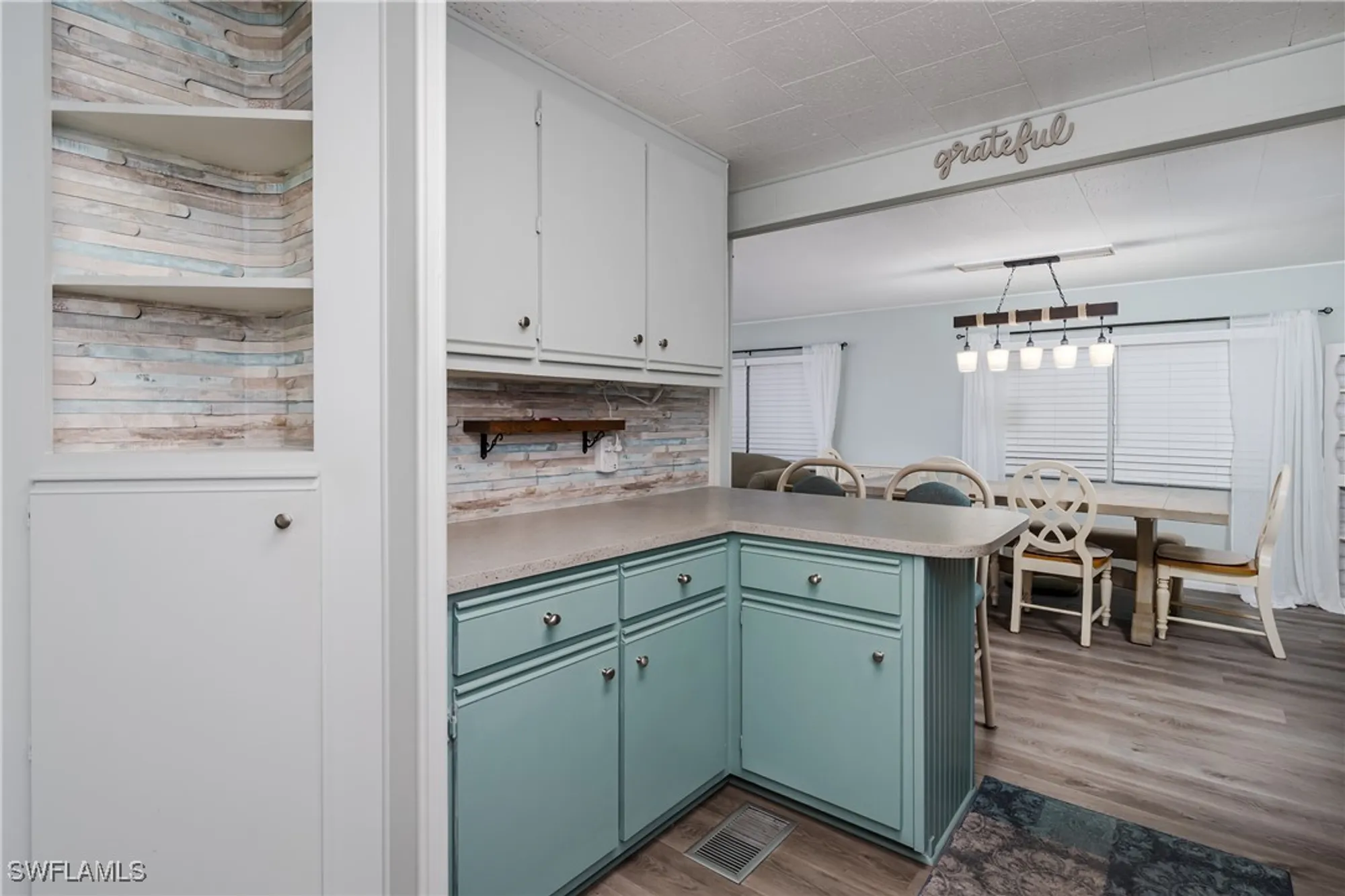 Property Slideshow image 10 of 31 | 469 riviera blvd, Naples, FL, 34112