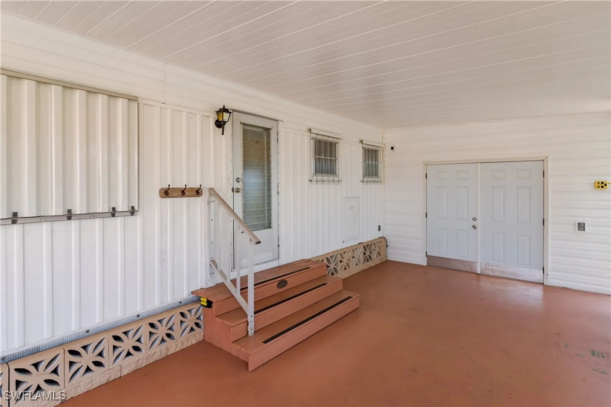 Property Slideshow image 2 of 31 | 469 riviera blvd, Naples, FL, 34112