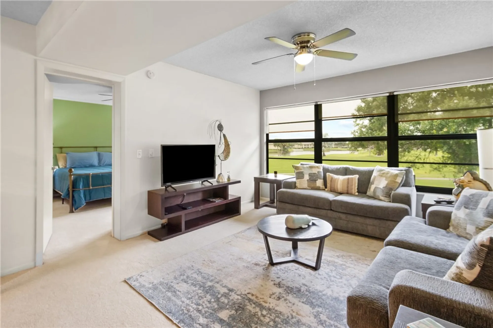 Property Slideshow image 11 of 33 | 25 plantation dr apt 201, Vero Beach, FL, 32966