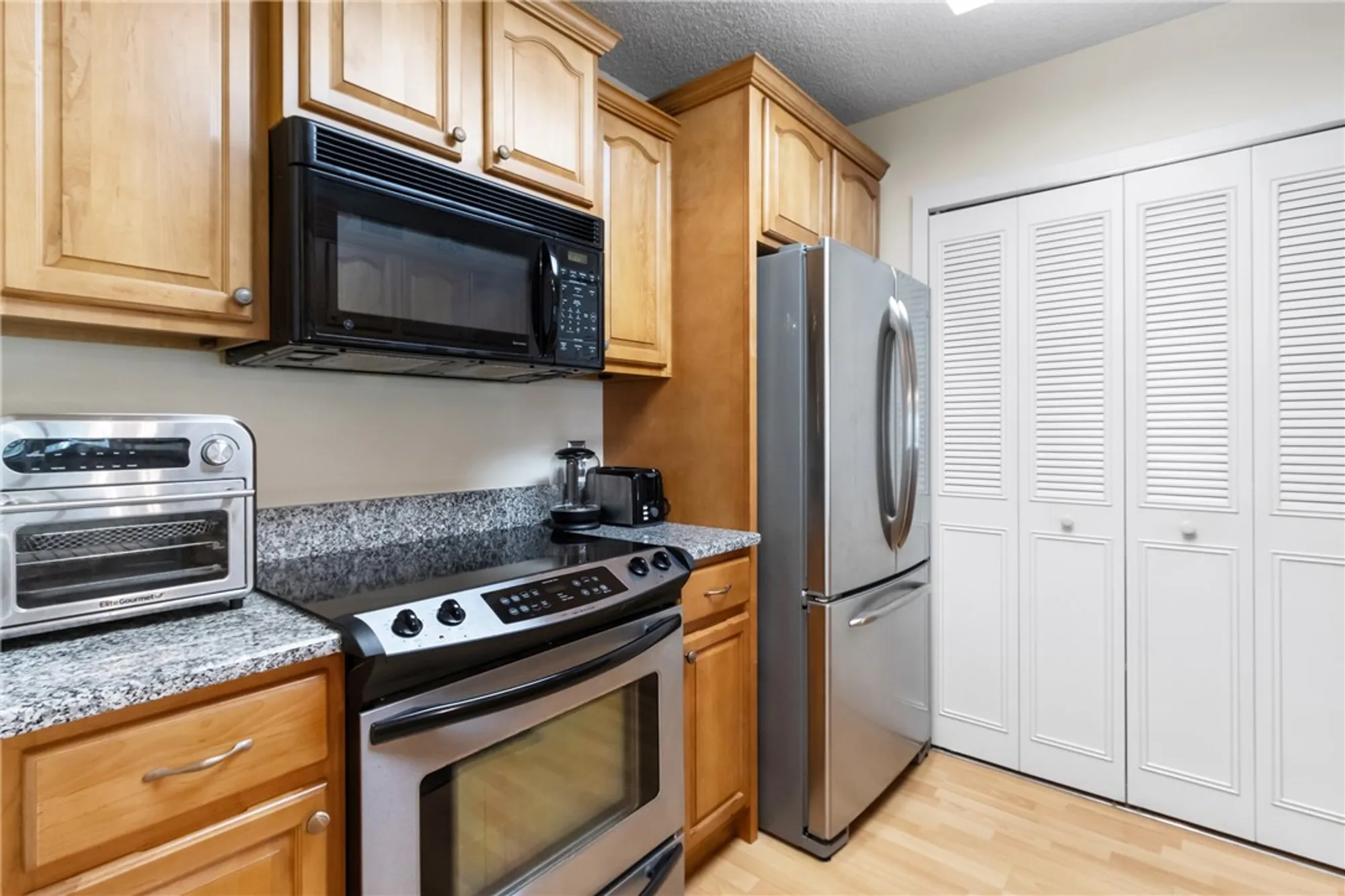 Property Slideshow image 2 of 33 | 25 plantation dr apt 201, Vero Beach, FL, 32966