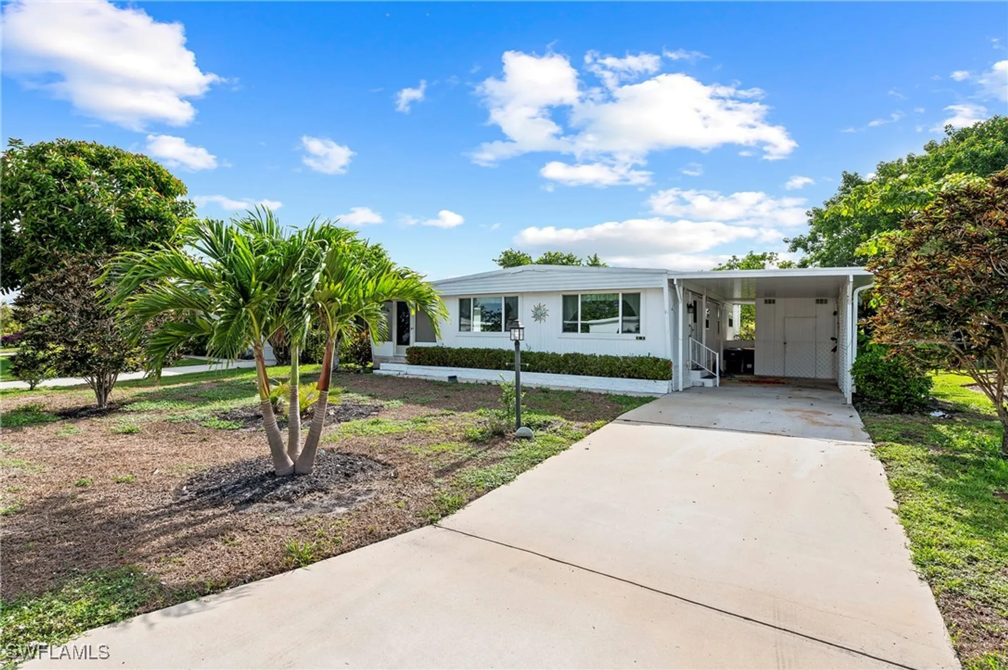 Property Slideshow image 1 of 28 | 40 le mans dr, Naples, FL, 34112