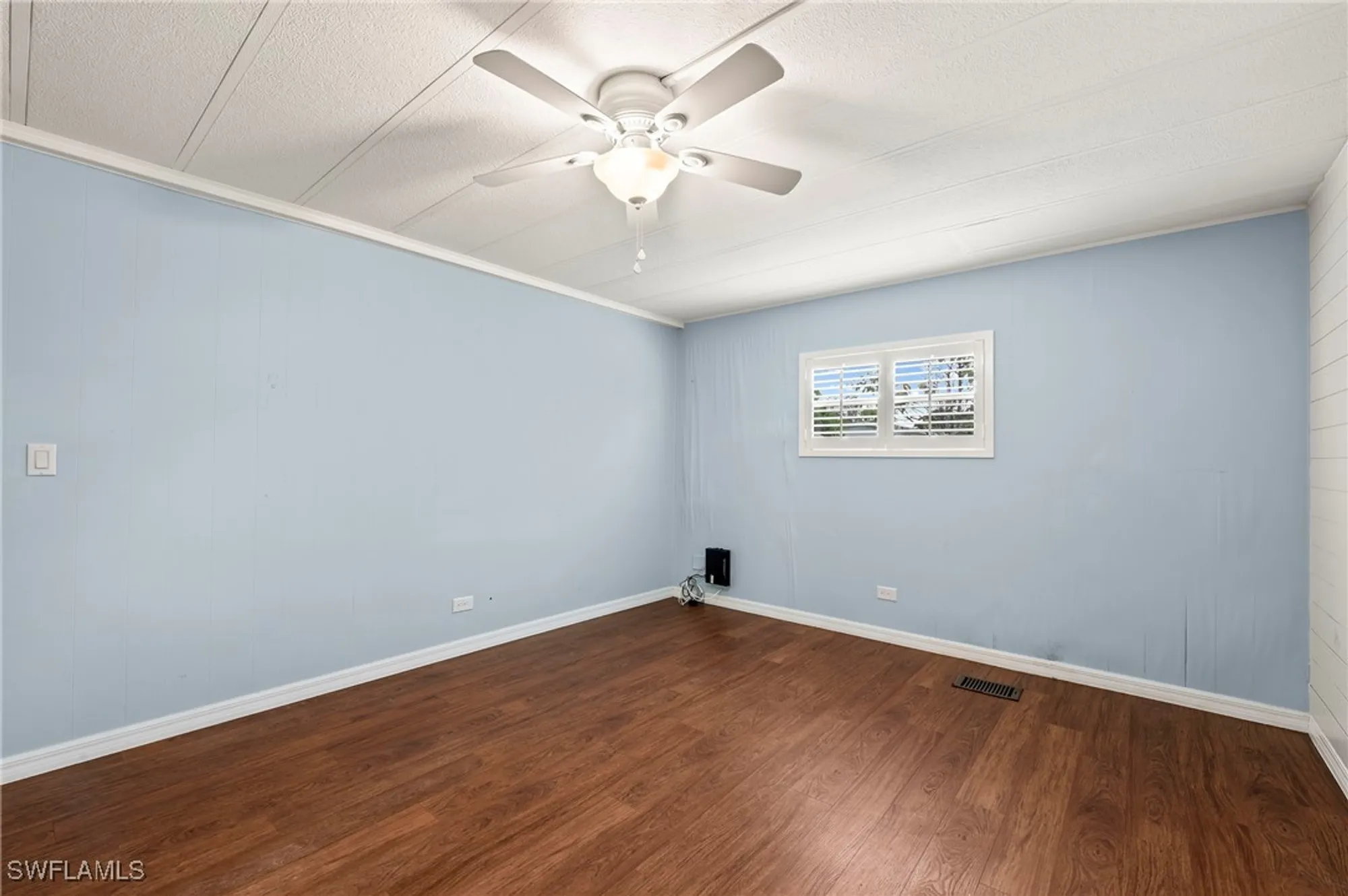 Property Slideshow image 11 of 28 | 40 le mans dr, Naples, FL, 34112