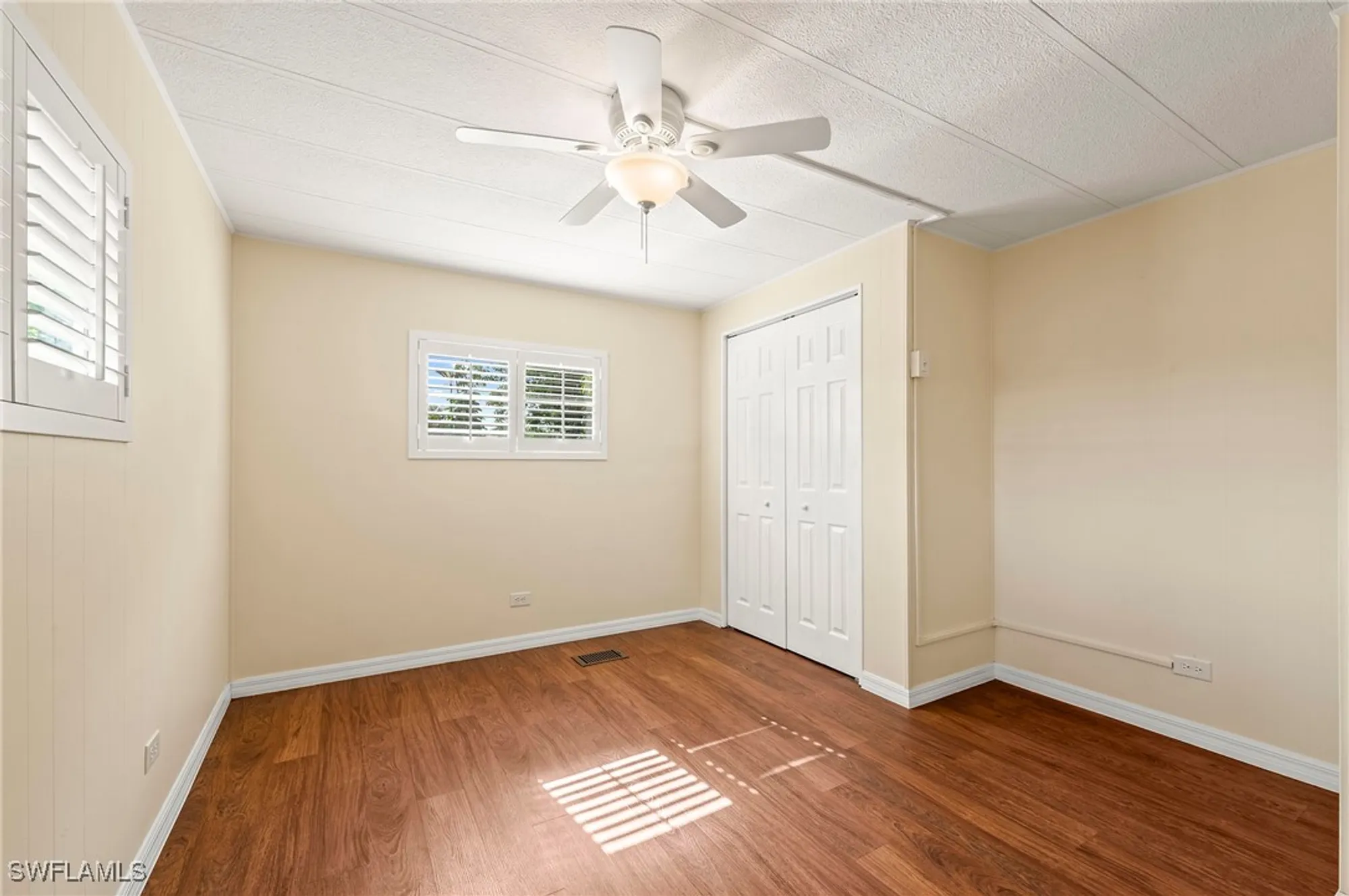 Property Slideshow image 13 of 28 | 40 le mans dr, Naples, FL, 34112