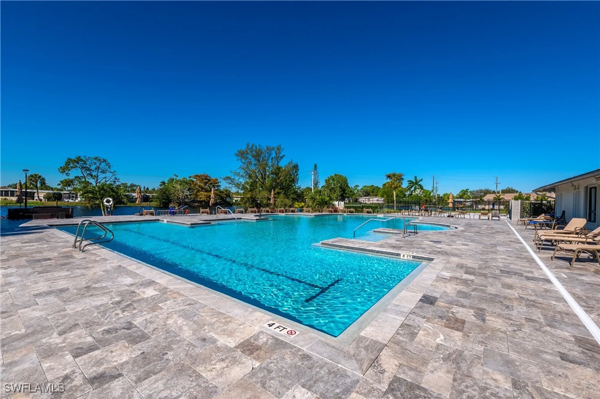 Property Slideshow image 22 of 28 | 40 le mans dr, Naples, FL, 34112