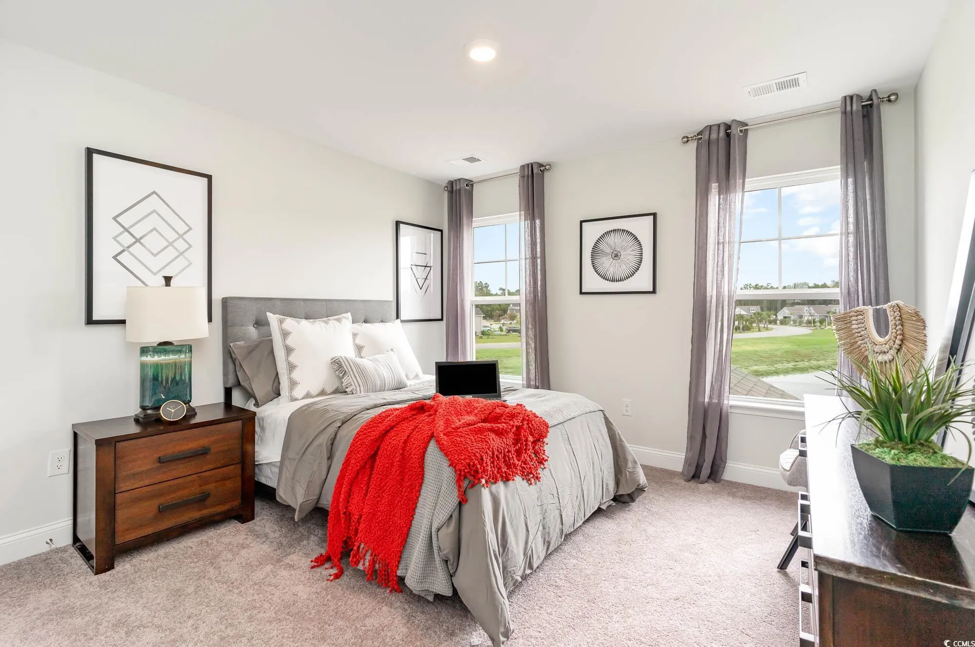 Property Slideshow image 28 of 36 | 135 stride ct, Myrtle Beach, SC, 29588