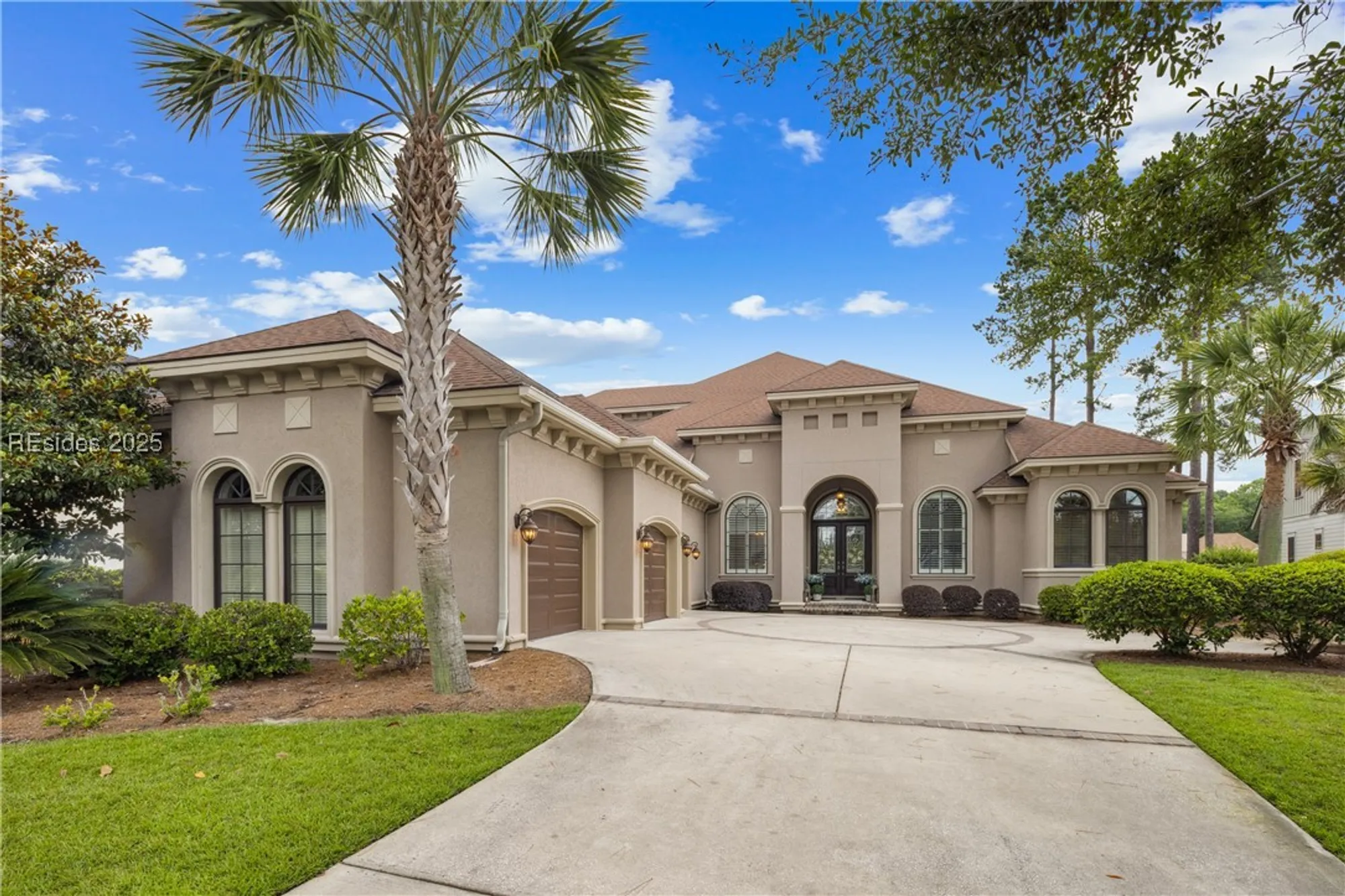 Property Slideshow image 1 of 100 | 18 anchor bay ct, Bluffton, SC, 29910