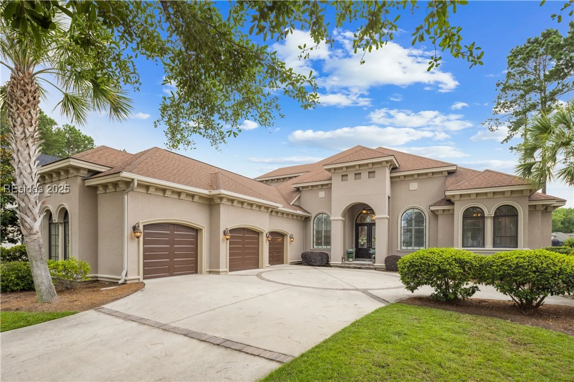 Property Slideshow image 4 of 100 | 18 anchor bay ct, Bluffton, SC, 29910