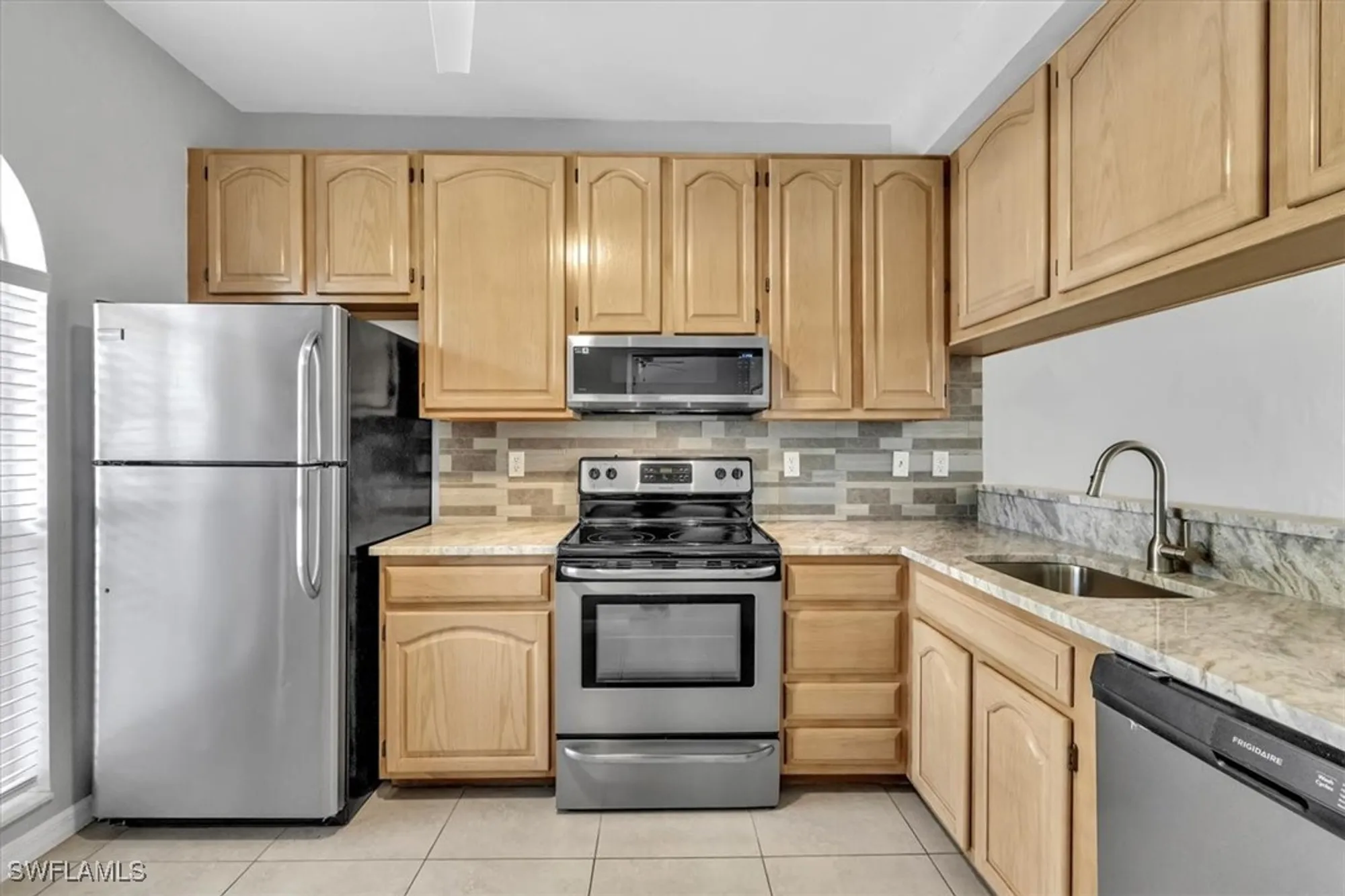 Property Slideshow image 14 of 47 | 8161 twelve oaks cir 523, Naples, FL, 34113