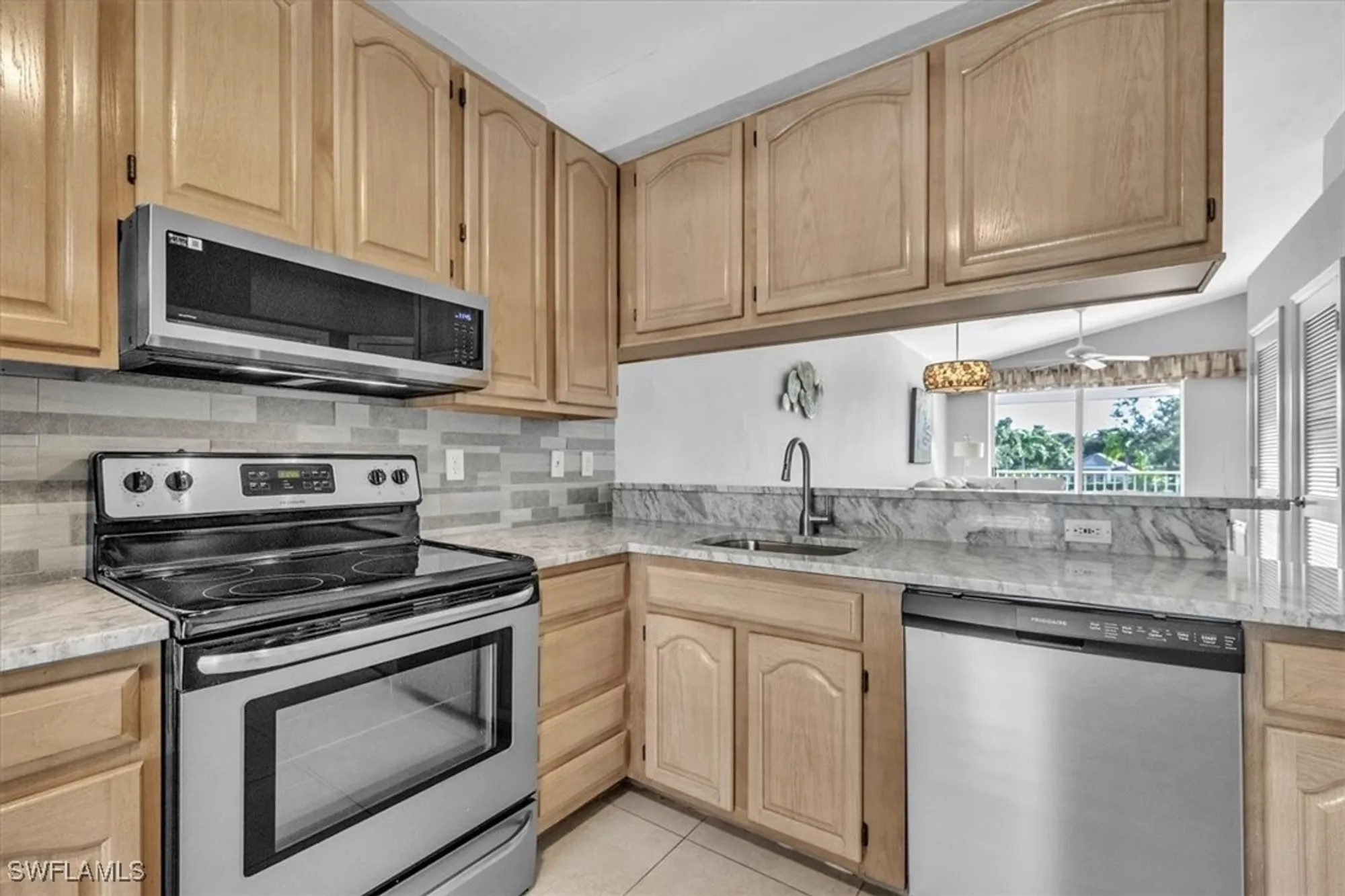 Property Slideshow image 18 of 47 | 8161 twelve oaks cir 523, Naples, FL, 34113