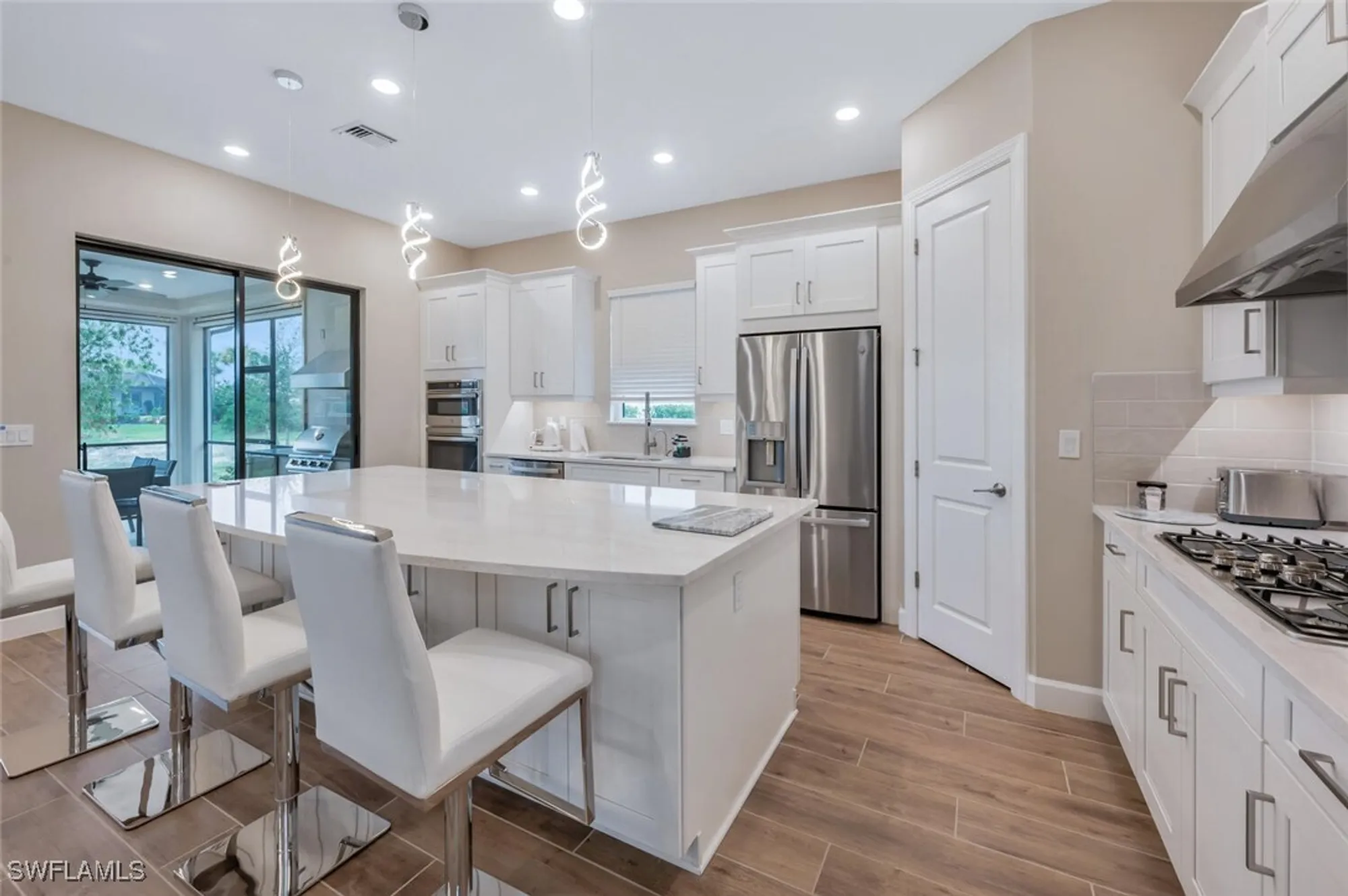 Property Slideshow image 12 of 43 | 8448 rosa ct, Naples, FL, 34114