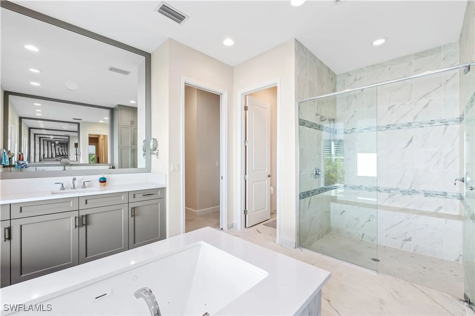 Property Slideshow image 13 of 34 | 12047 oleander ave, Naples, FL, 34120