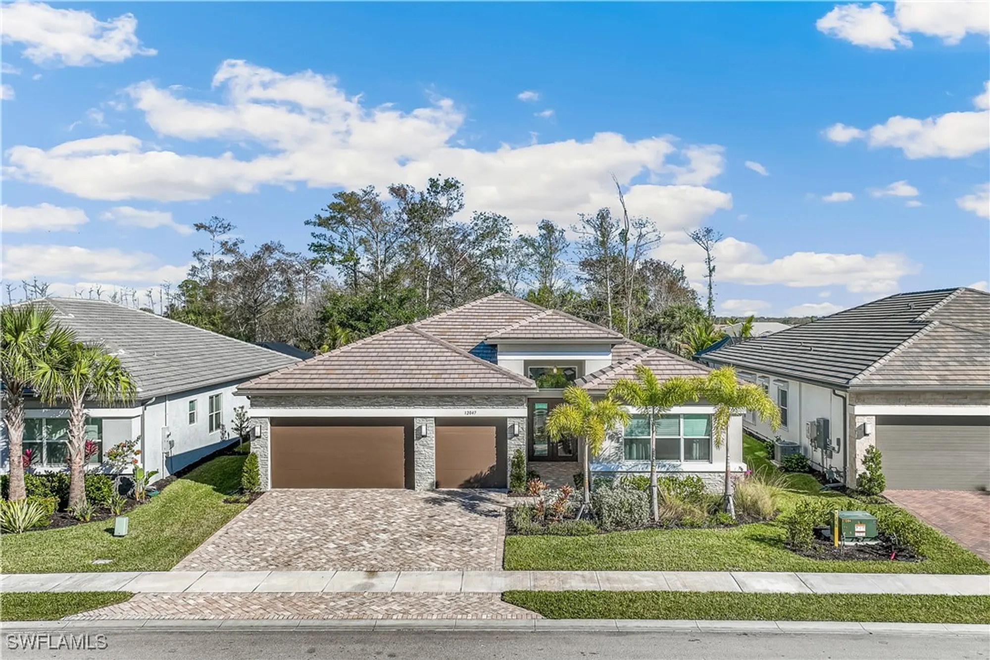 Property Slideshow image 27 of 34 | 12047 oleander ave, Naples, FL, 34120