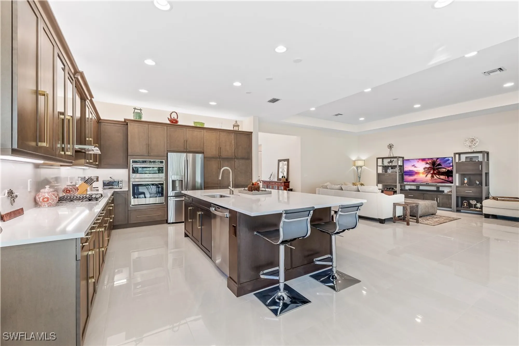 Property Slideshow image 4 of 34 | 12047 oleander ave, Naples, FL, 34120