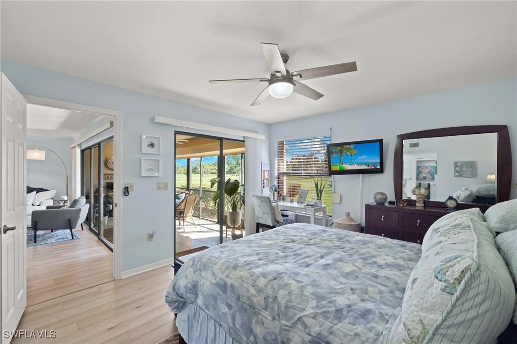 Property Slideshow image 16 of 39 | 5925 trailwinds dr 912, Fort Myers, FL, 33907