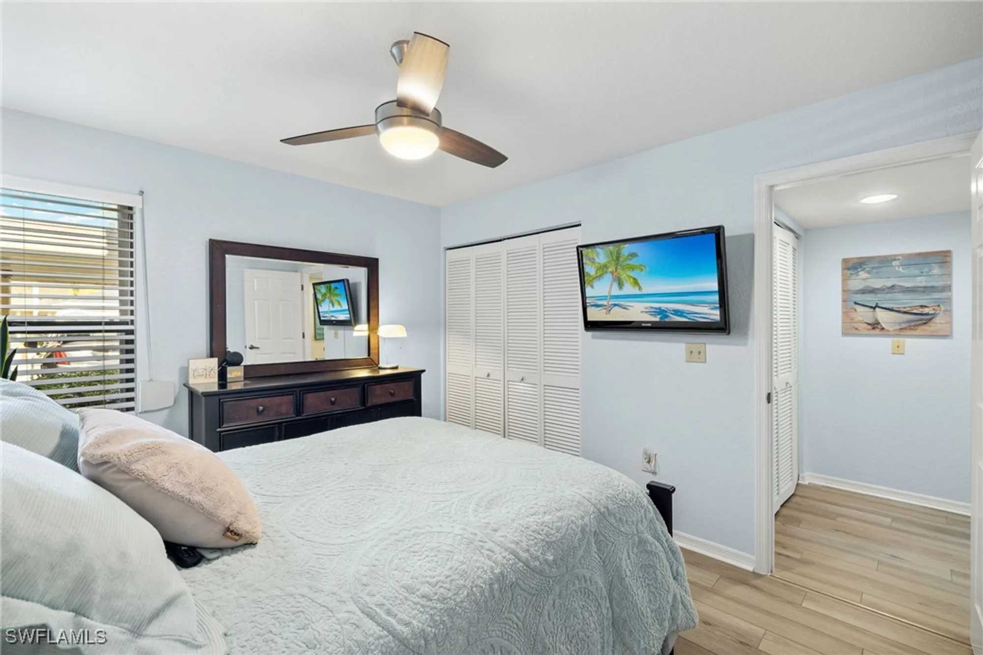Property Slideshow image 21 of 39 | 5925 trailwinds dr 912, Fort Myers, FL, 33907