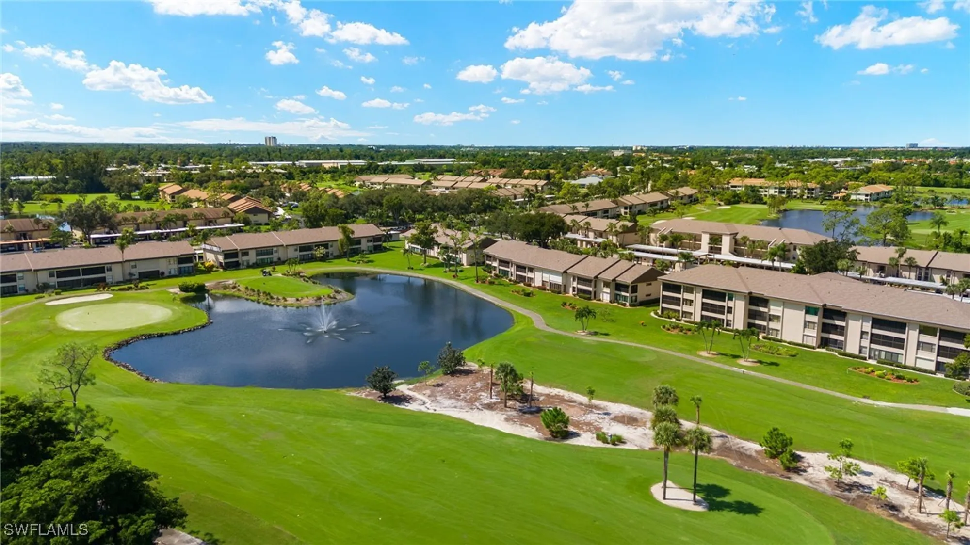 Property Slideshow image 32 of 39 | 5925 trailwinds dr 912, Fort Myers, FL, 33907