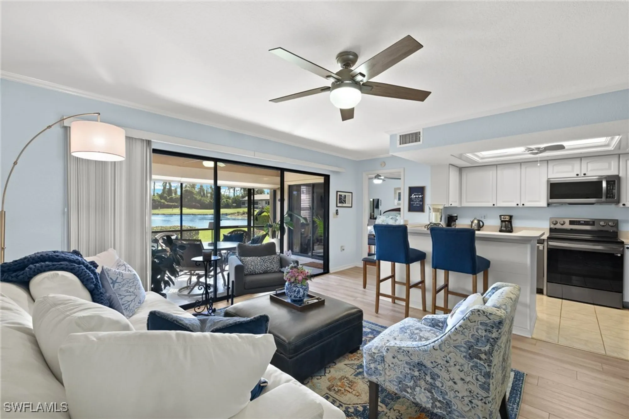 Property Slideshow image 5 of 39 | 5925 trailwinds dr 912, Fort Myers, FL, 33907