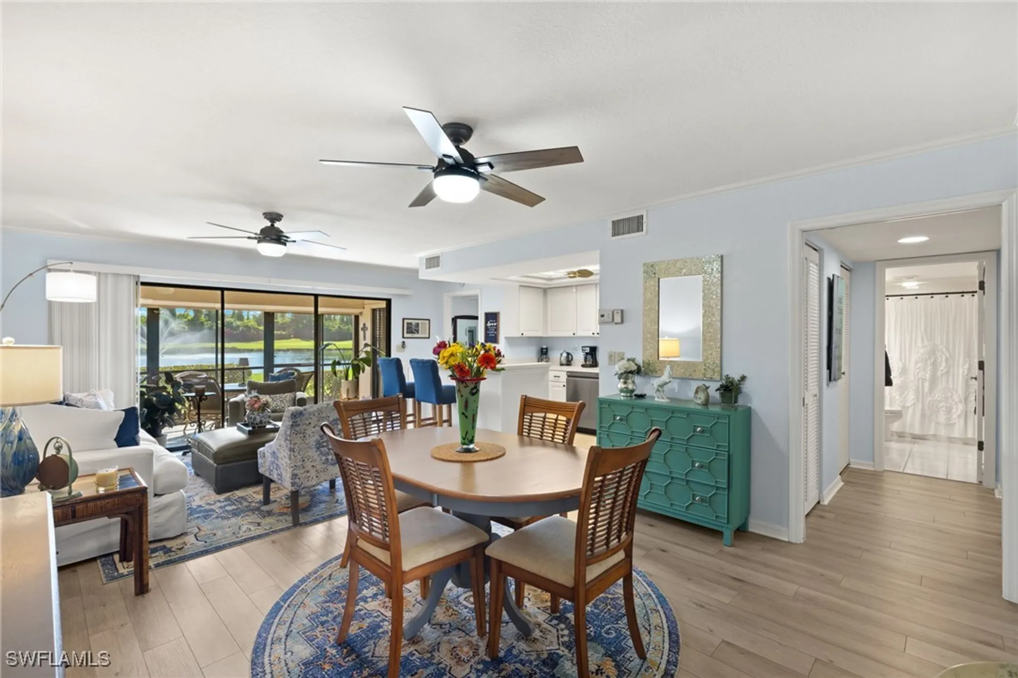 Property Slideshow image 9 of 39 | 5925 trailwinds dr 912, Fort Myers, FL, 33907