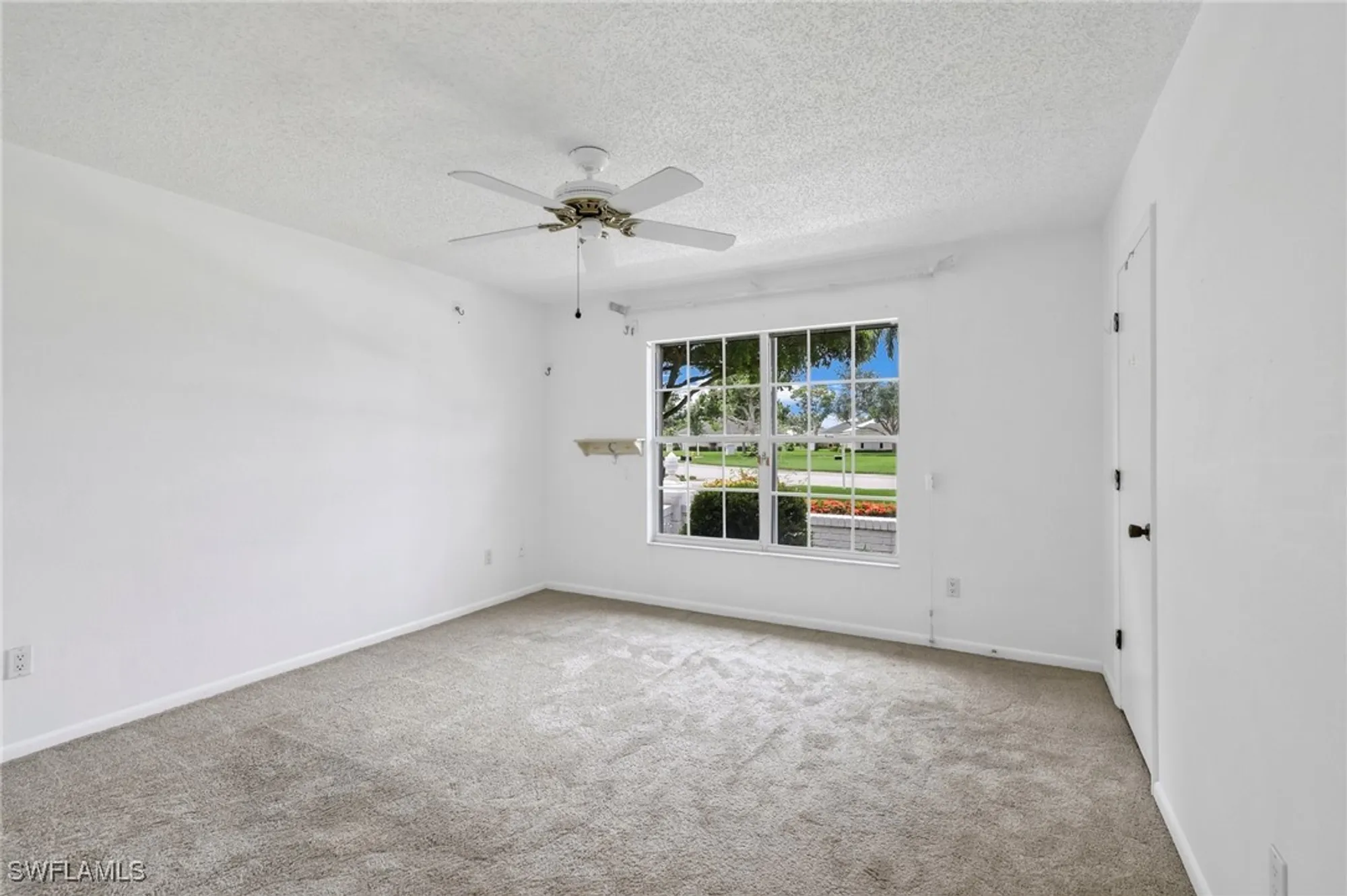 Property Slideshow image 24 of 45 | 1381 n brandywine cir, Fort Myers, FL, 33919