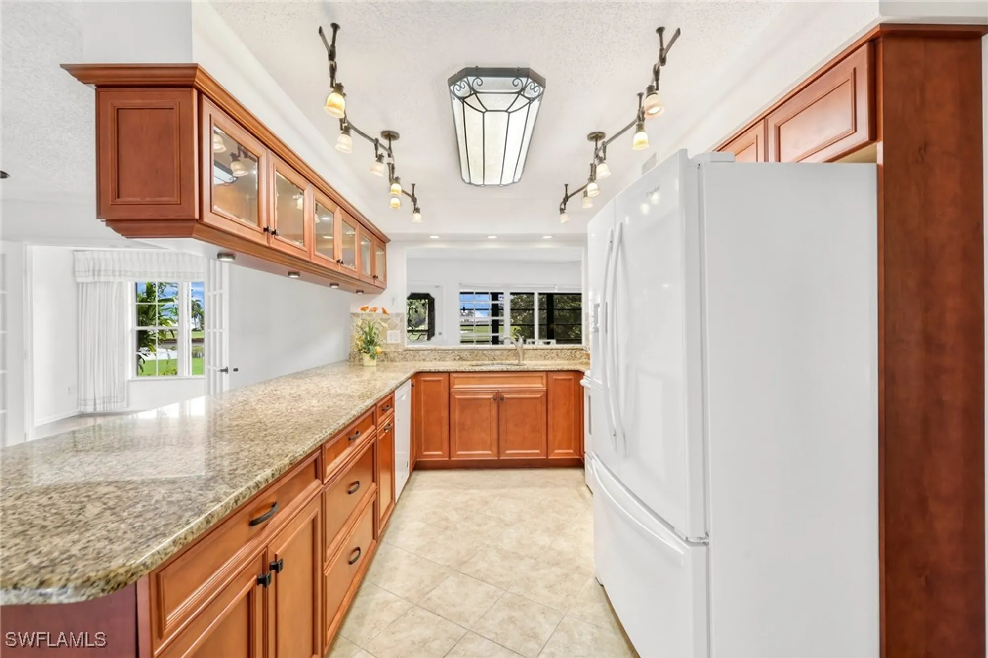 Property Slideshow image 9 of 45 | 1381 n brandywine cir, Fort Myers, FL, 33919
