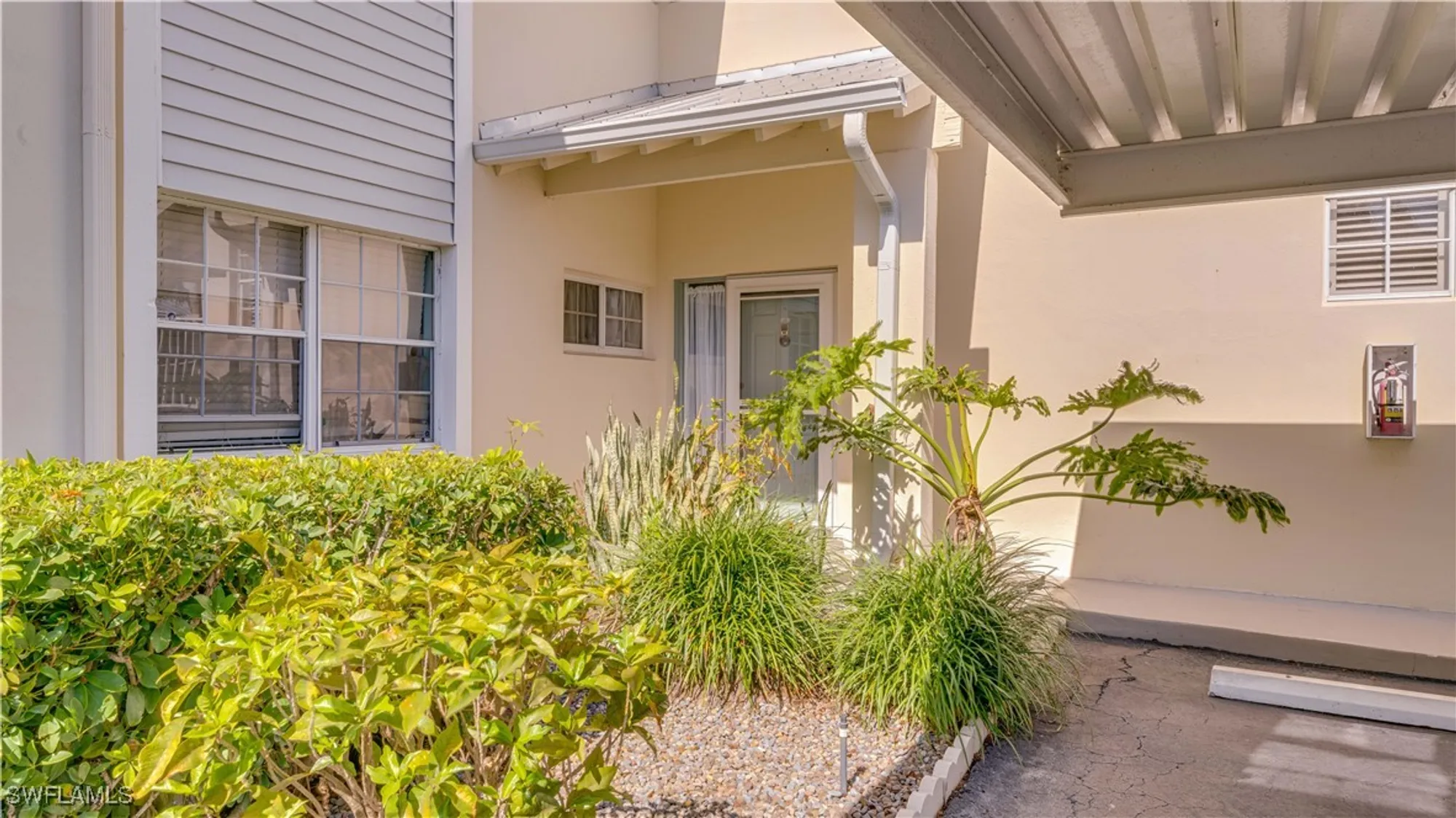 Property Slideshow image 28 of 37 | 14977 rivers edge ct 120, Fort Myers, FL, 33908