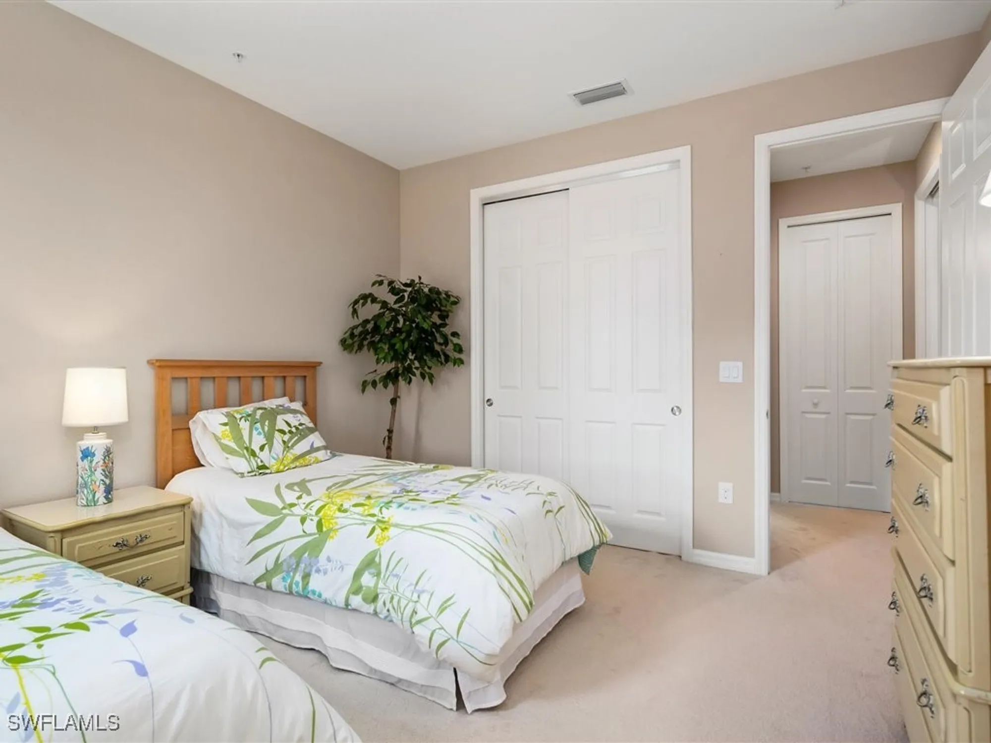 Property Slideshow image 14 of 37 | 9071 albion ln 5703, Naples, FL, 34113