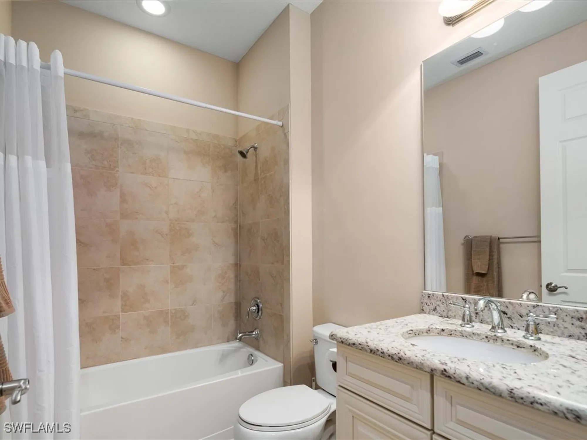 Property Slideshow image 15 of 37 | 9071 albion ln 5703, Naples, FL, 34113