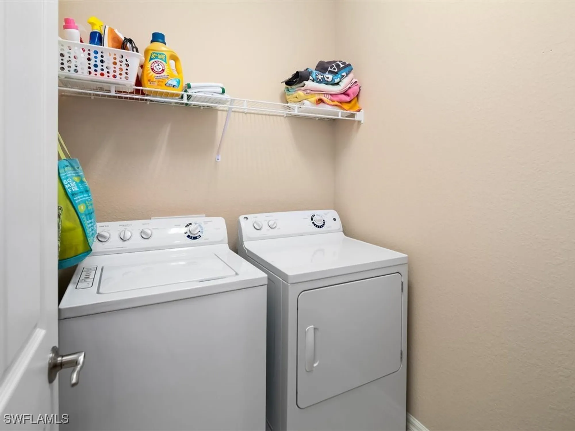 Property Slideshow image 16 of 37 | 9071 albion ln 5703, Naples, FL, 34113