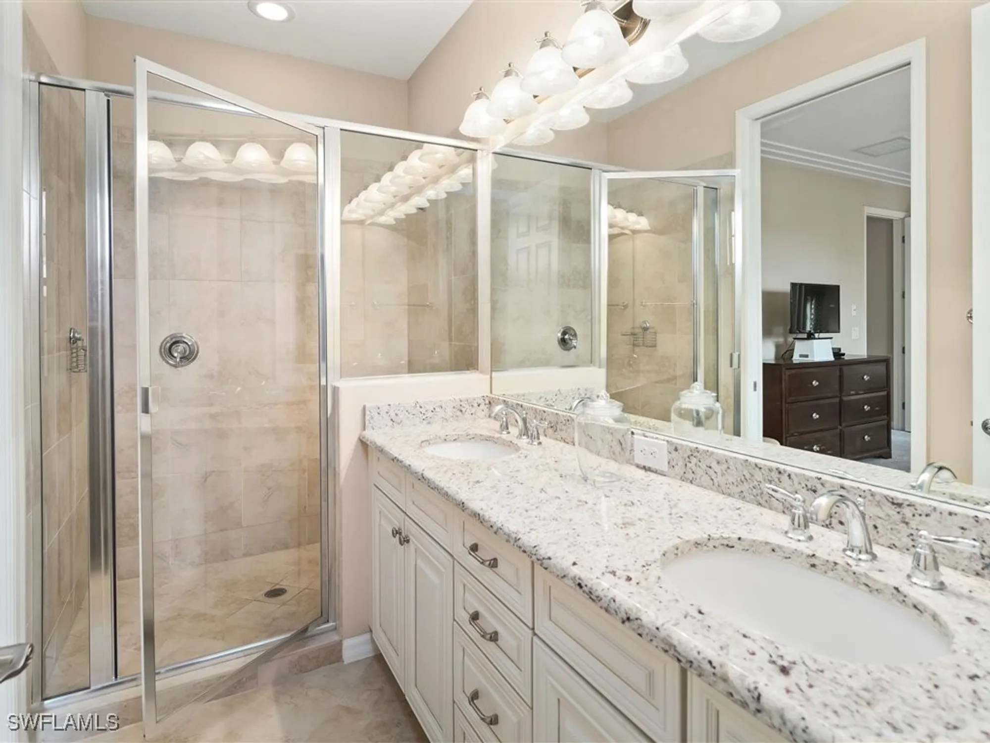 Property Slideshow image 12 of 37 | 9071 albion ln 5703, Naples, FL, 34113