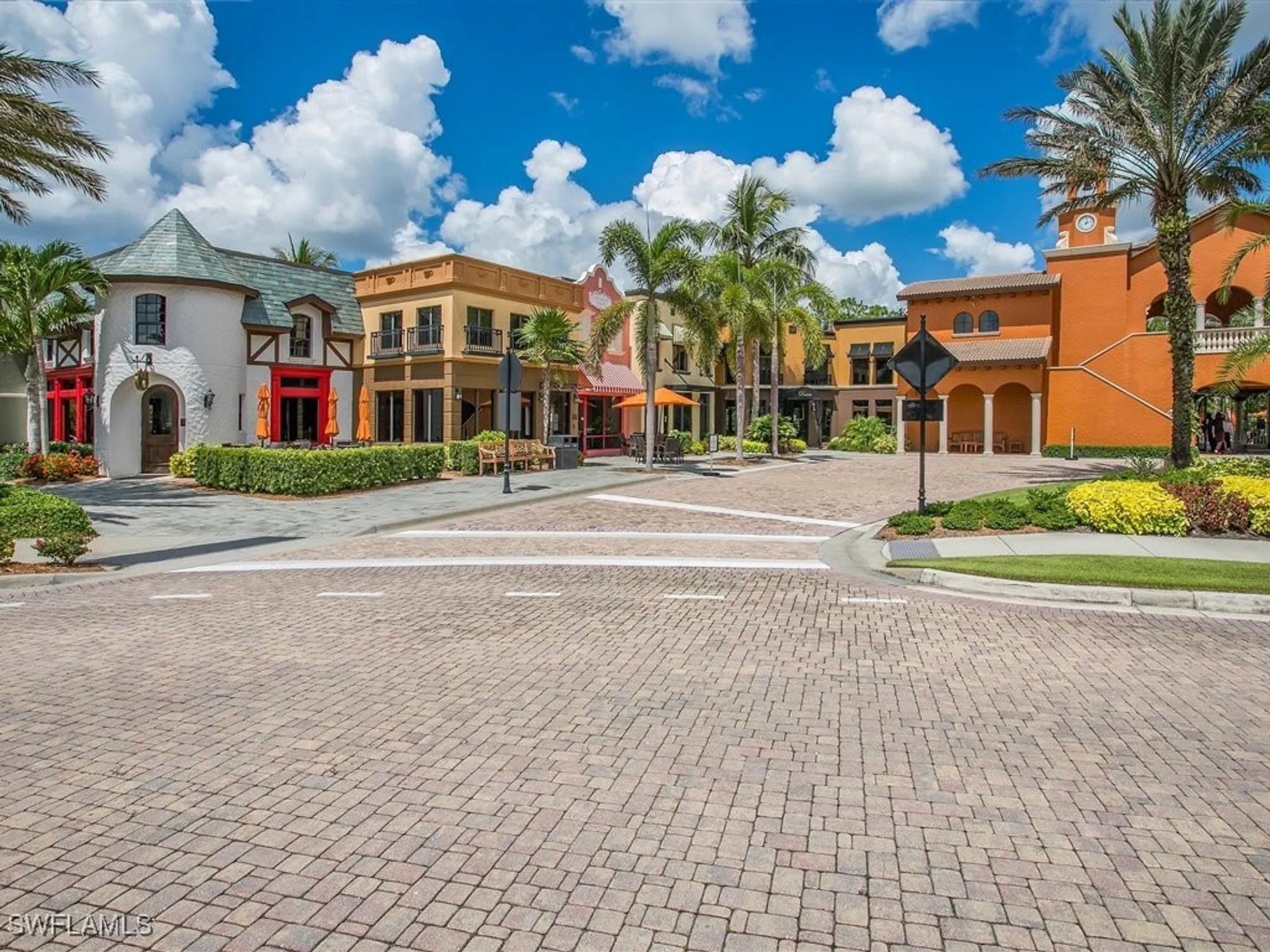 Property Slideshow image 21 of 37 | 9071 albion ln 5703, Naples, FL, 34113
