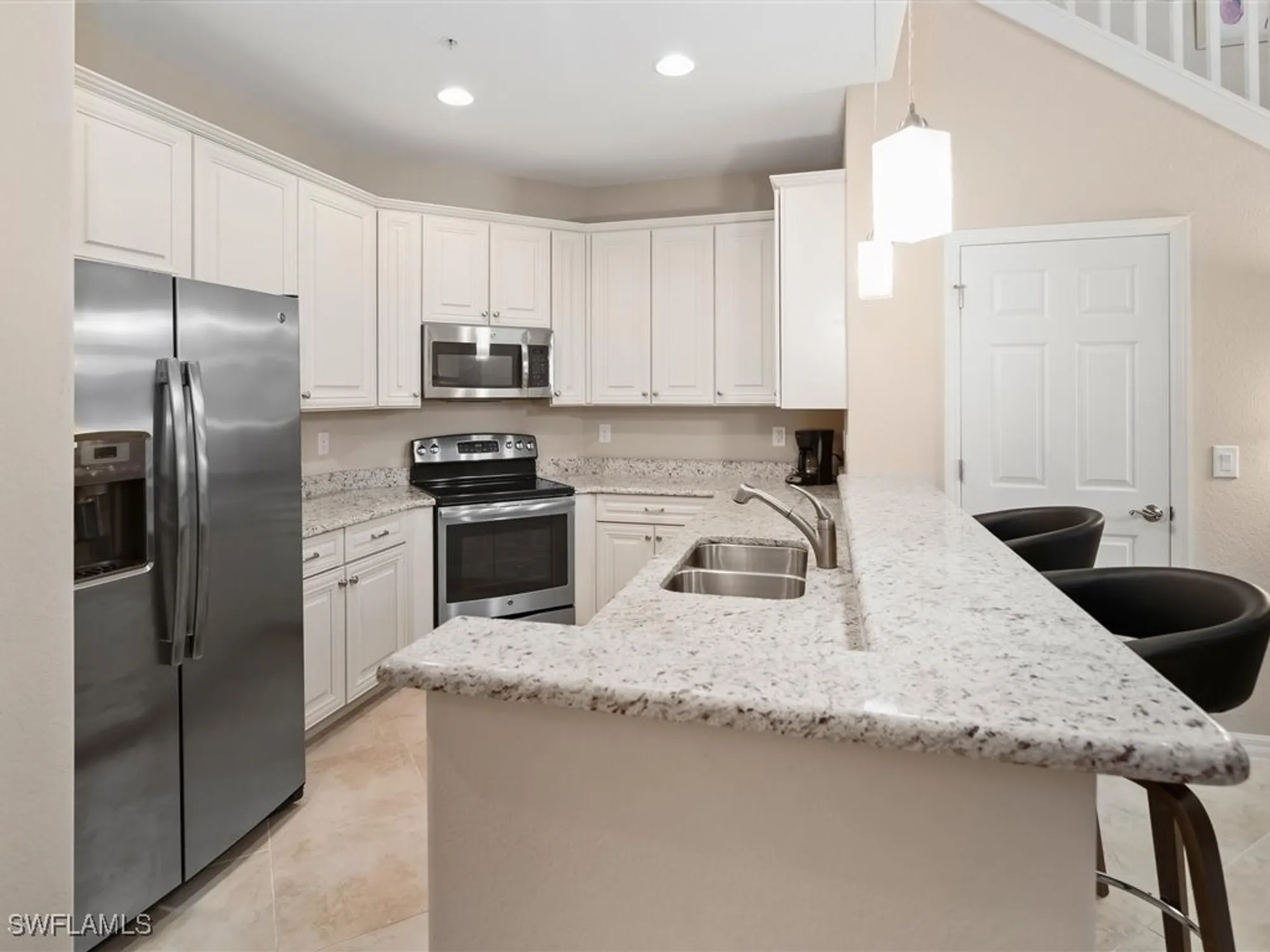 Property Slideshow image 7 of 37 | 9071 albion ln 5703, Naples, FL, 34113