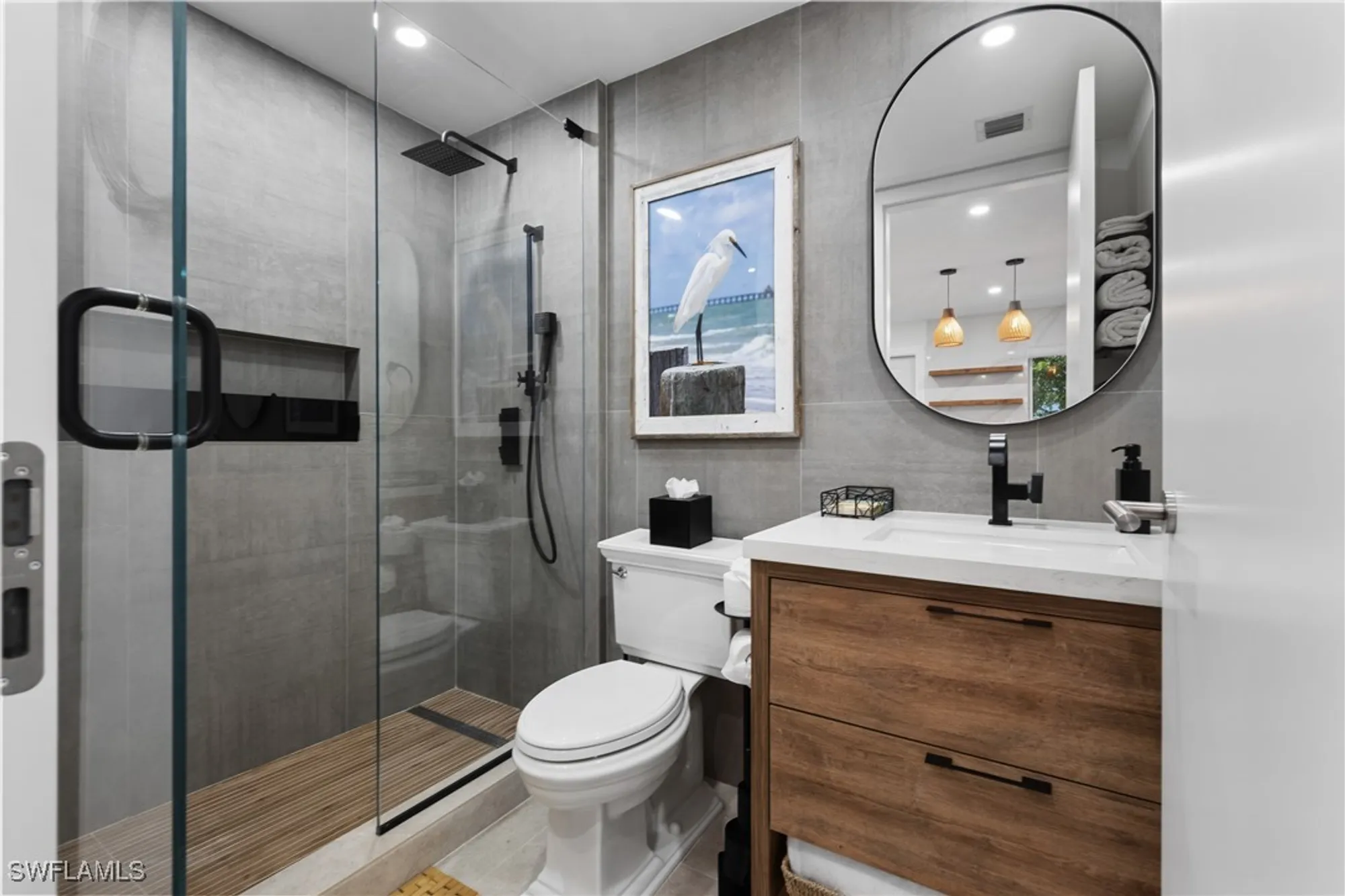 Property Slideshow image 17 of 27 | 2500 gulf shore blvd n7, Naples, FL, 34103