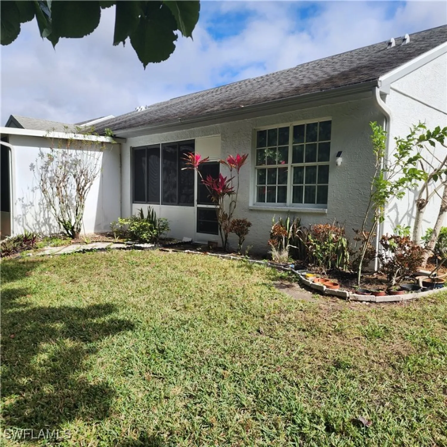 Property Slideshow image 12 of 27 | 4632 blackberry dr, Fort Myers, FL, 33905
