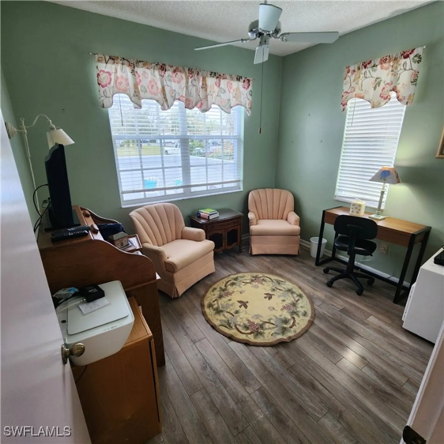 Property Slideshow image 5 of 27 | 4632 blackberry dr, Fort Myers, FL, 33905