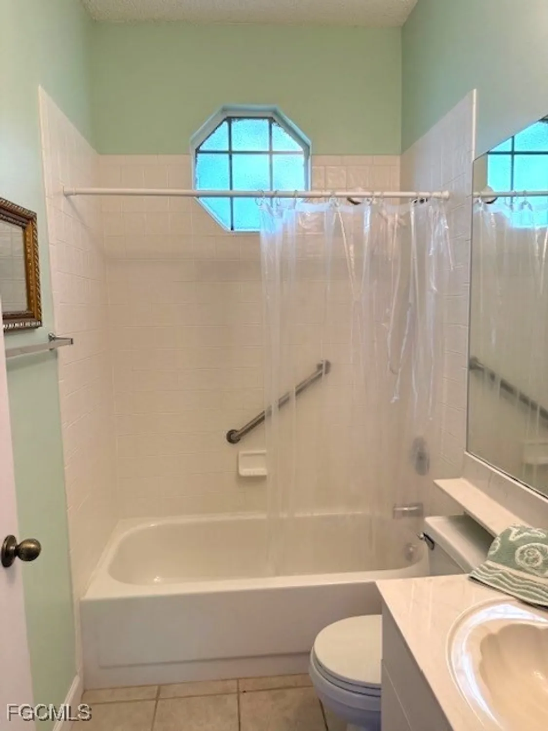 Property Slideshow image 9 of 27 | 4632 blackberry dr, Fort Myers, FL, 33905