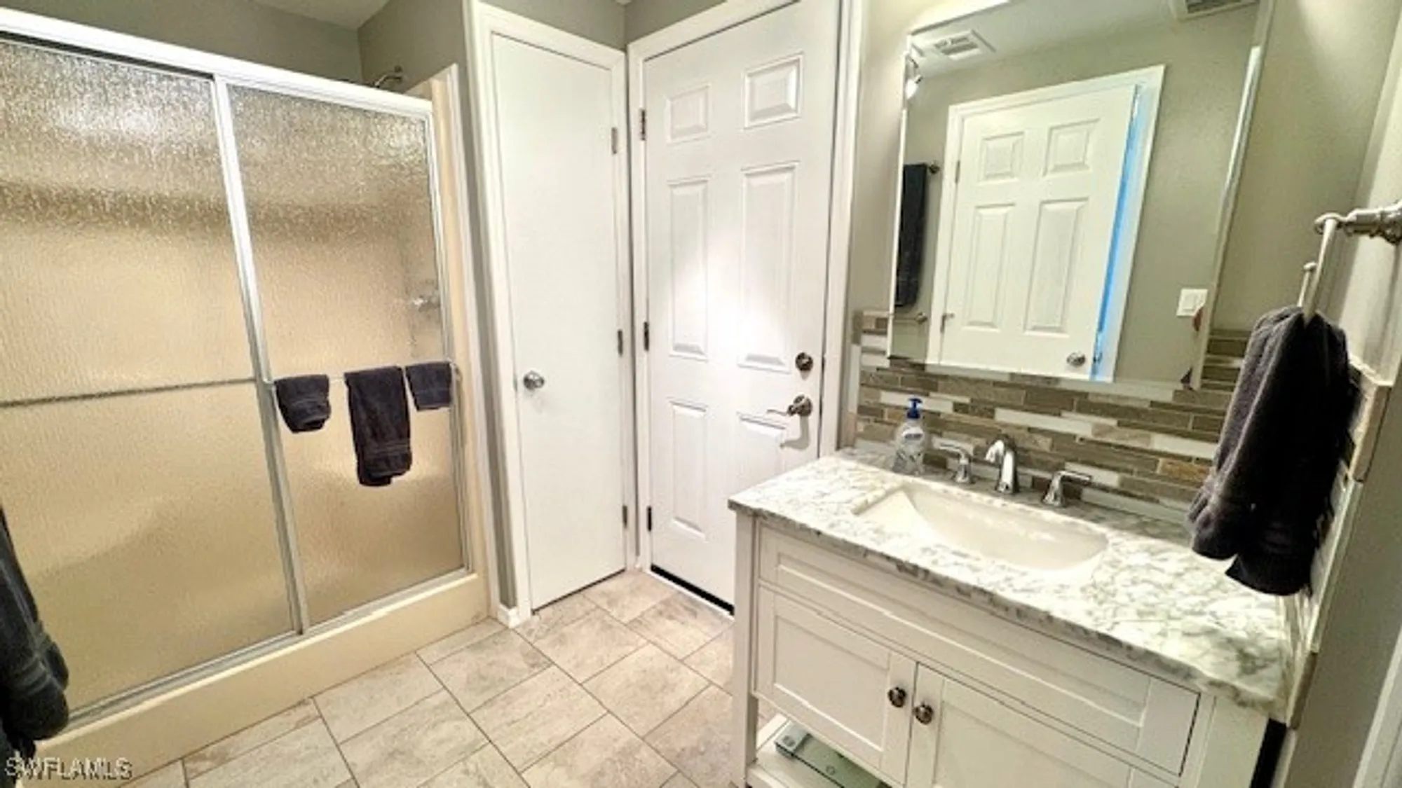 Property Slideshow image 22 of 49 | 14497 nathan hale ln, North Fort Myers, FL, 33917
