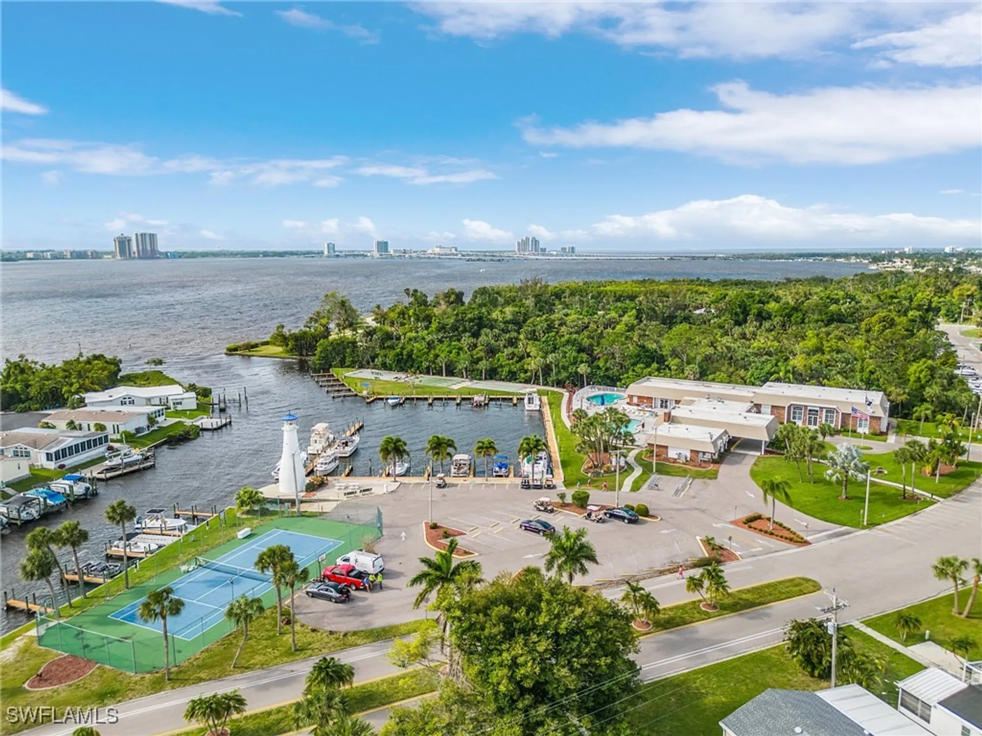 Property Slideshow image 31 of 49 | 14497 nathan hale ln, North Fort Myers, FL, 33917