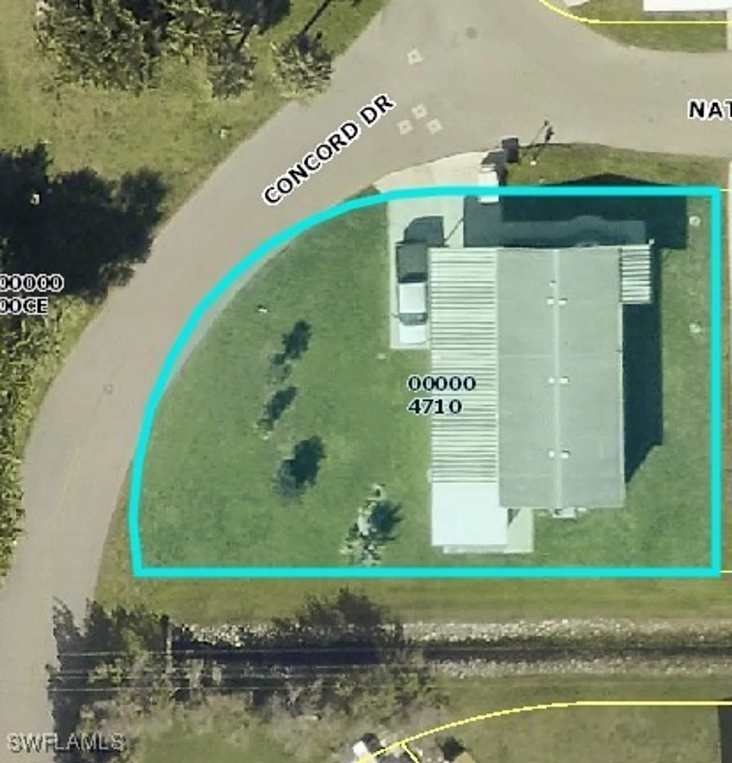 Property Slideshow image 4 of 49 | 14497 nathan hale ln, North Fort Myers, FL, 33917