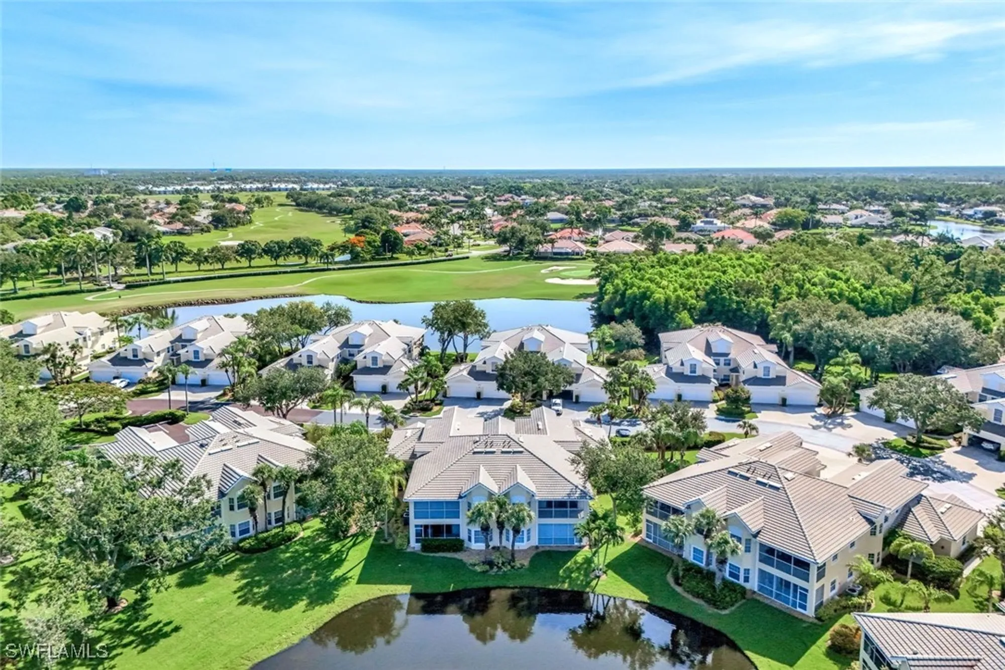 Property Slideshow image 7 of 20 | 8355 mystic greens way 1902, Naples, FL, 34113