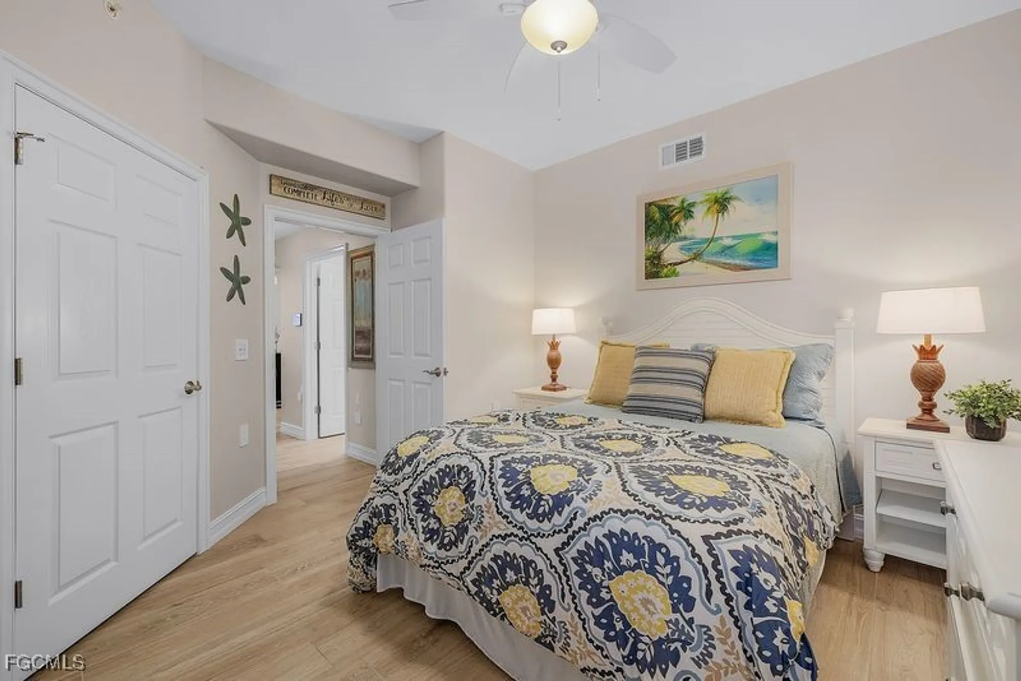 Property Slideshow image 11 of 28 | 11065 harbour yacht ct unit 101, Fort Myers, FL, 33908