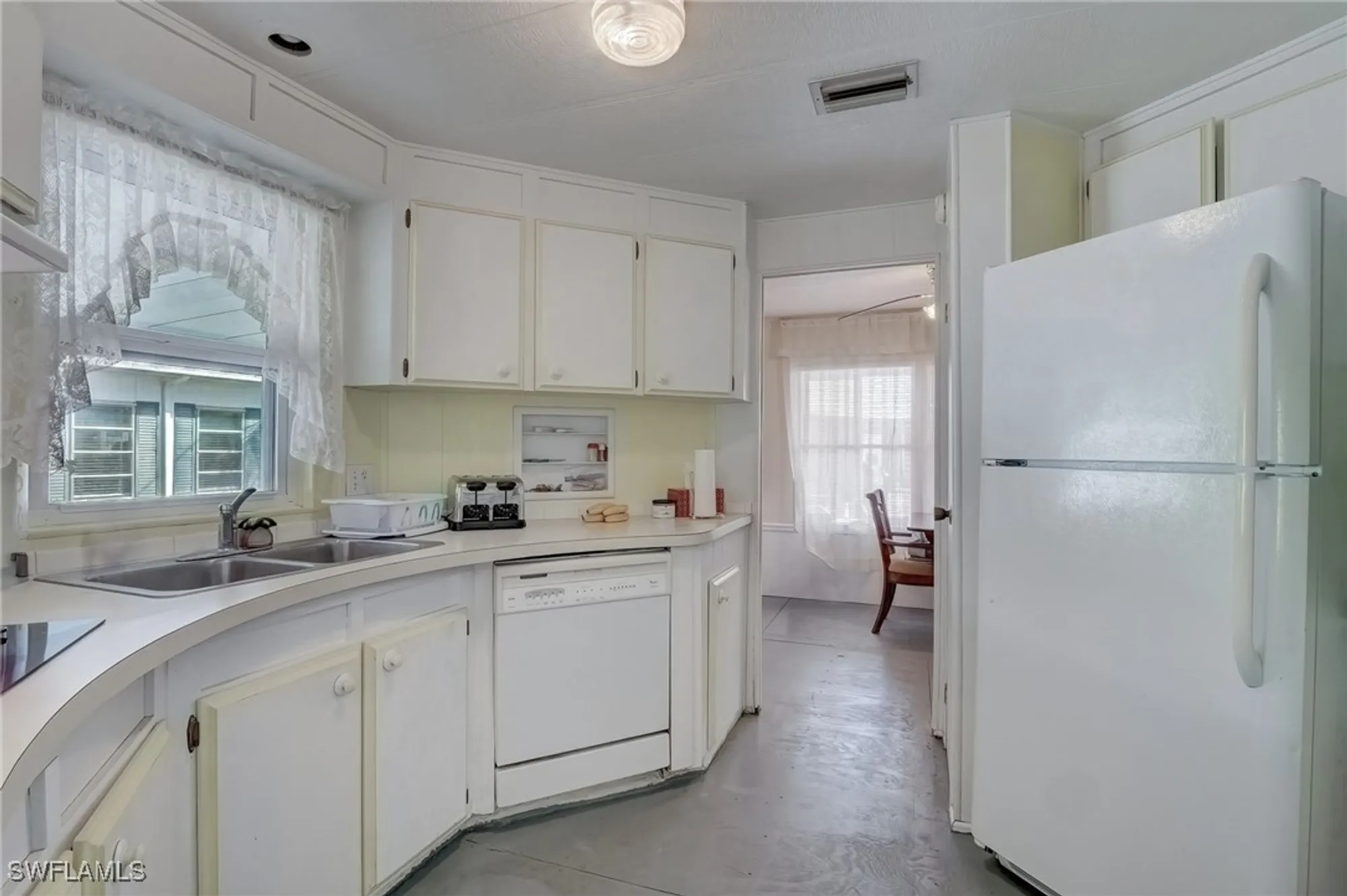 Property Slideshow image 13 of 50 | 14597 paul revere loop, North Fort Myers, FL, 33917