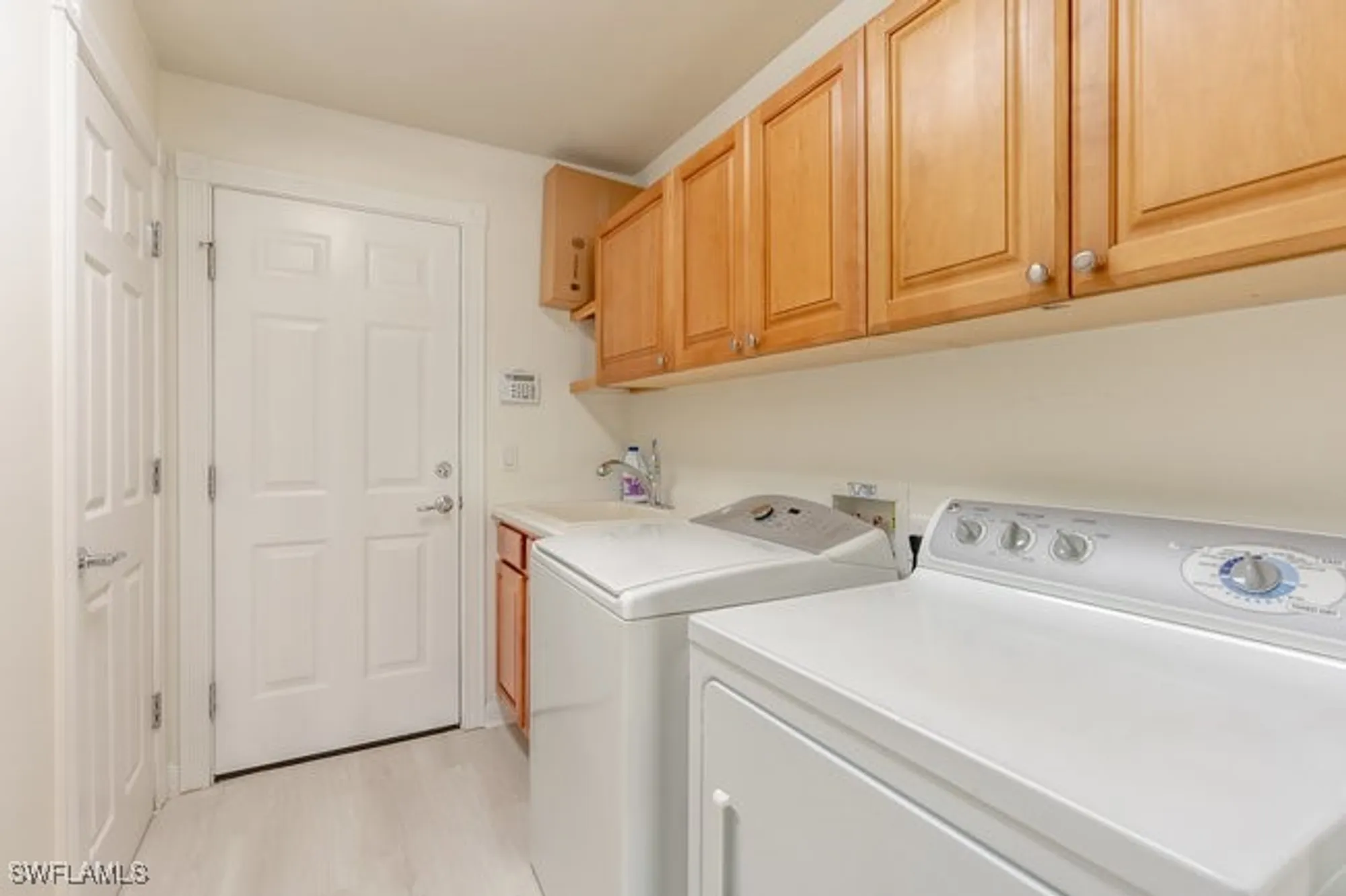 Property Slideshow image 14 of 37 | 8681 erice ct, Naples, FL, 34114