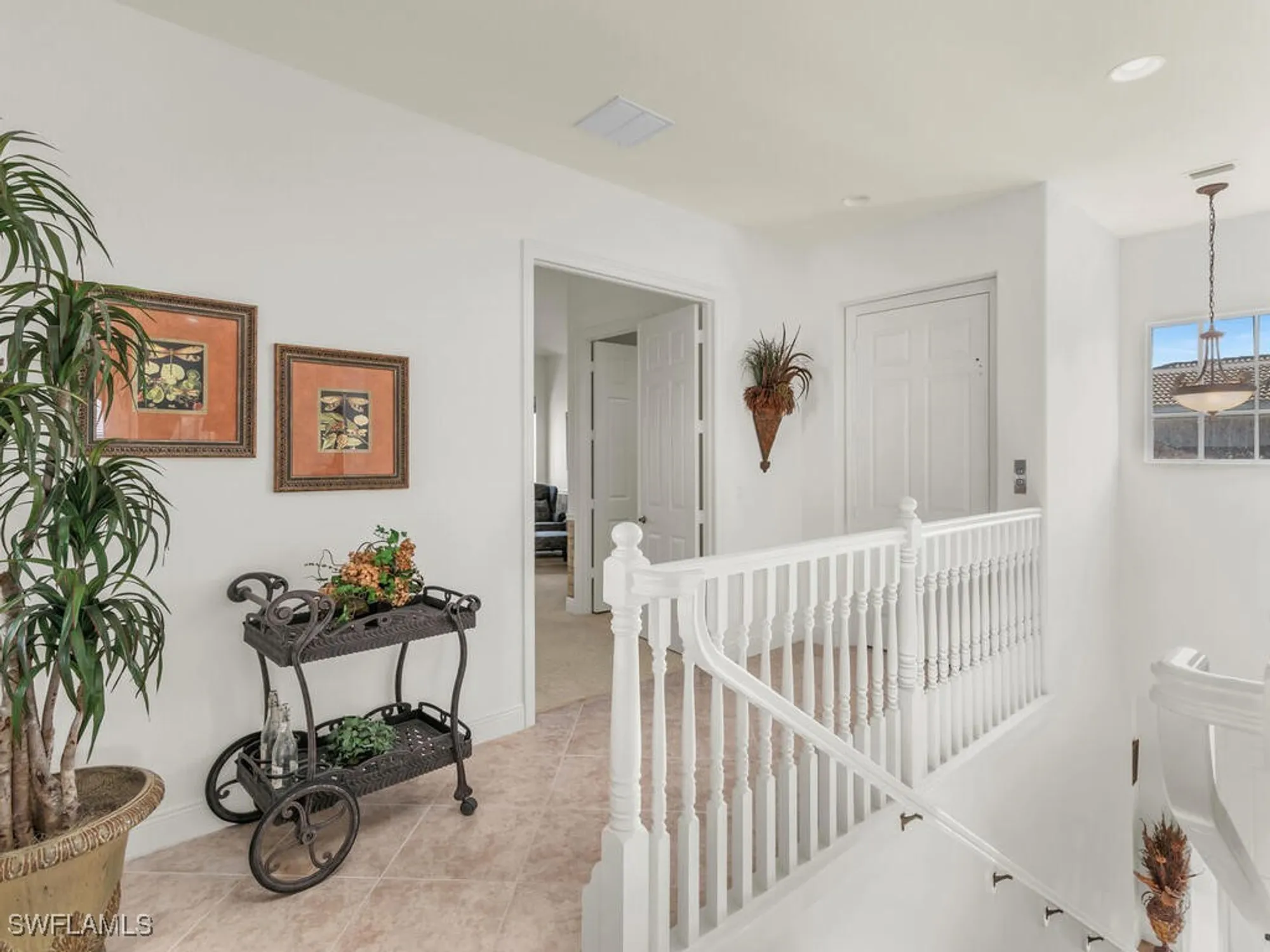 Property Slideshow image 7 of 50 | 7869 hawthorne dr 303, Naples, FL, 34113