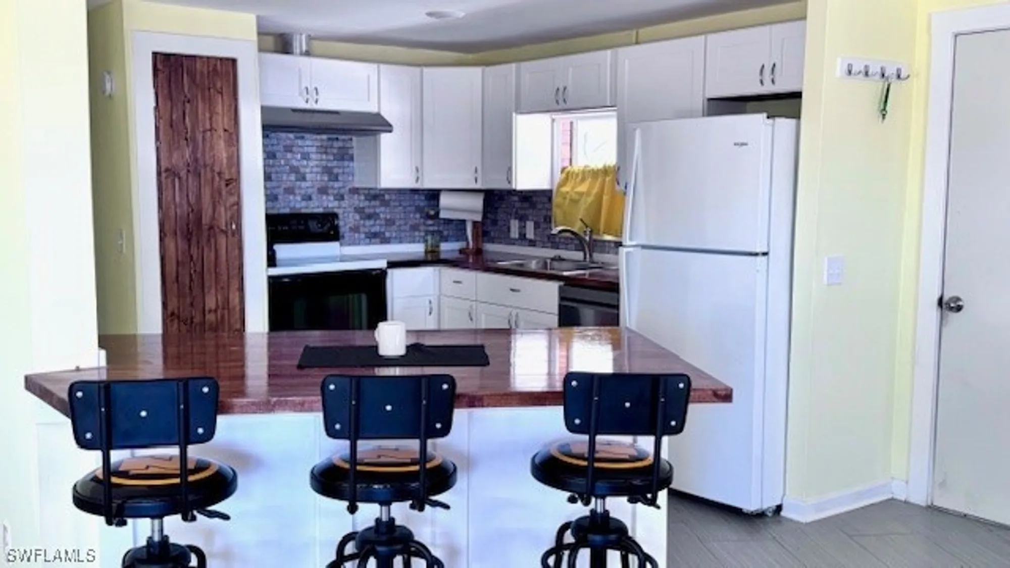 Property Slideshow image 14 of 36 | 5655 captain john smith loop, North Fort Myers, FL, 33917